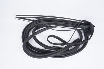 21 - 24 BMW 430I Convertible Front Windshield Weatherstrip Seal 7482775 OEM