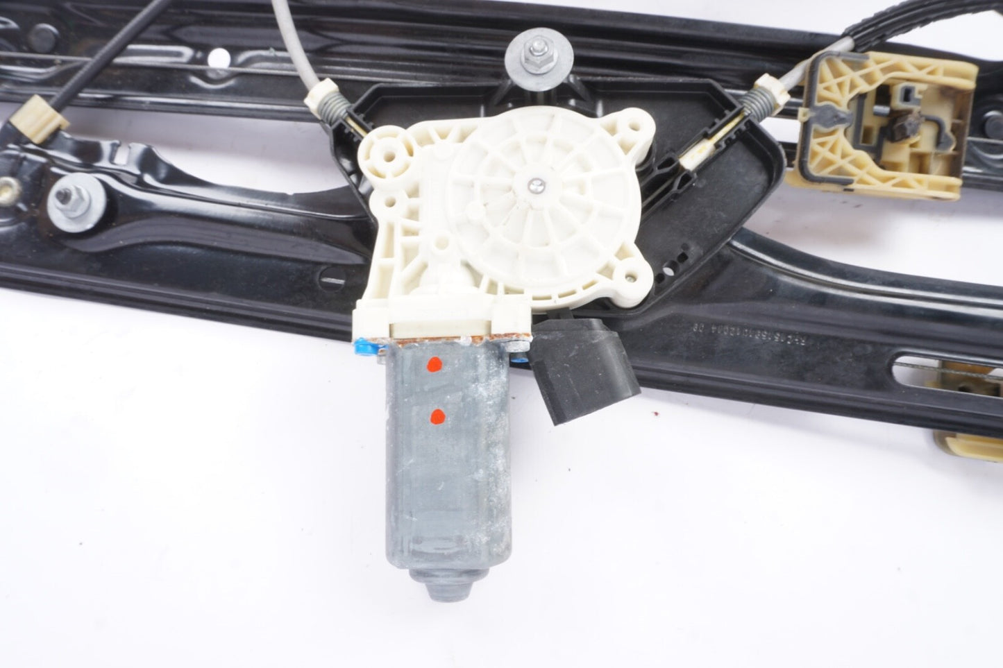 2011 - 2017 BMW X3 F25 Front Right Side Door Window Regulator W/ Motor 7258534