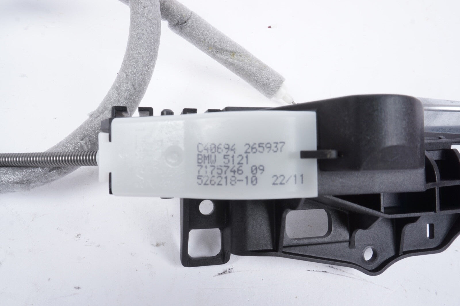 2009-2015 BMW F01 F02 7 SERIES REAR RIGHT SIDE INTERIOR DOOR HANDLE W CABLE OEM