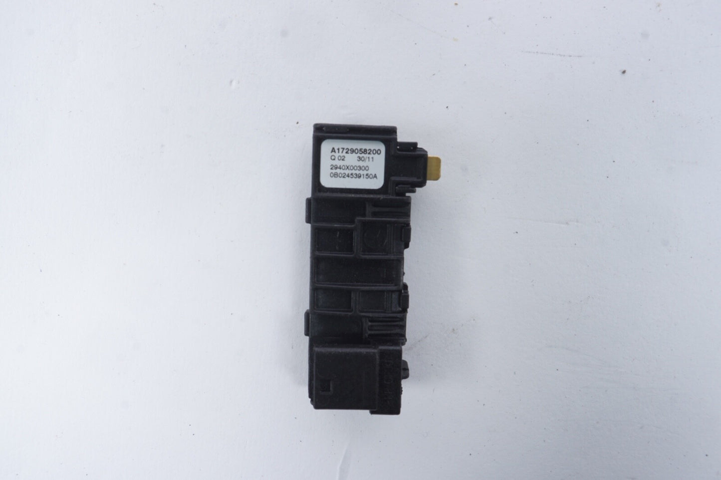 07-14 Mercedes W221 S550 Windshield Humidity Temperature Sensor  1729058200 OEM
