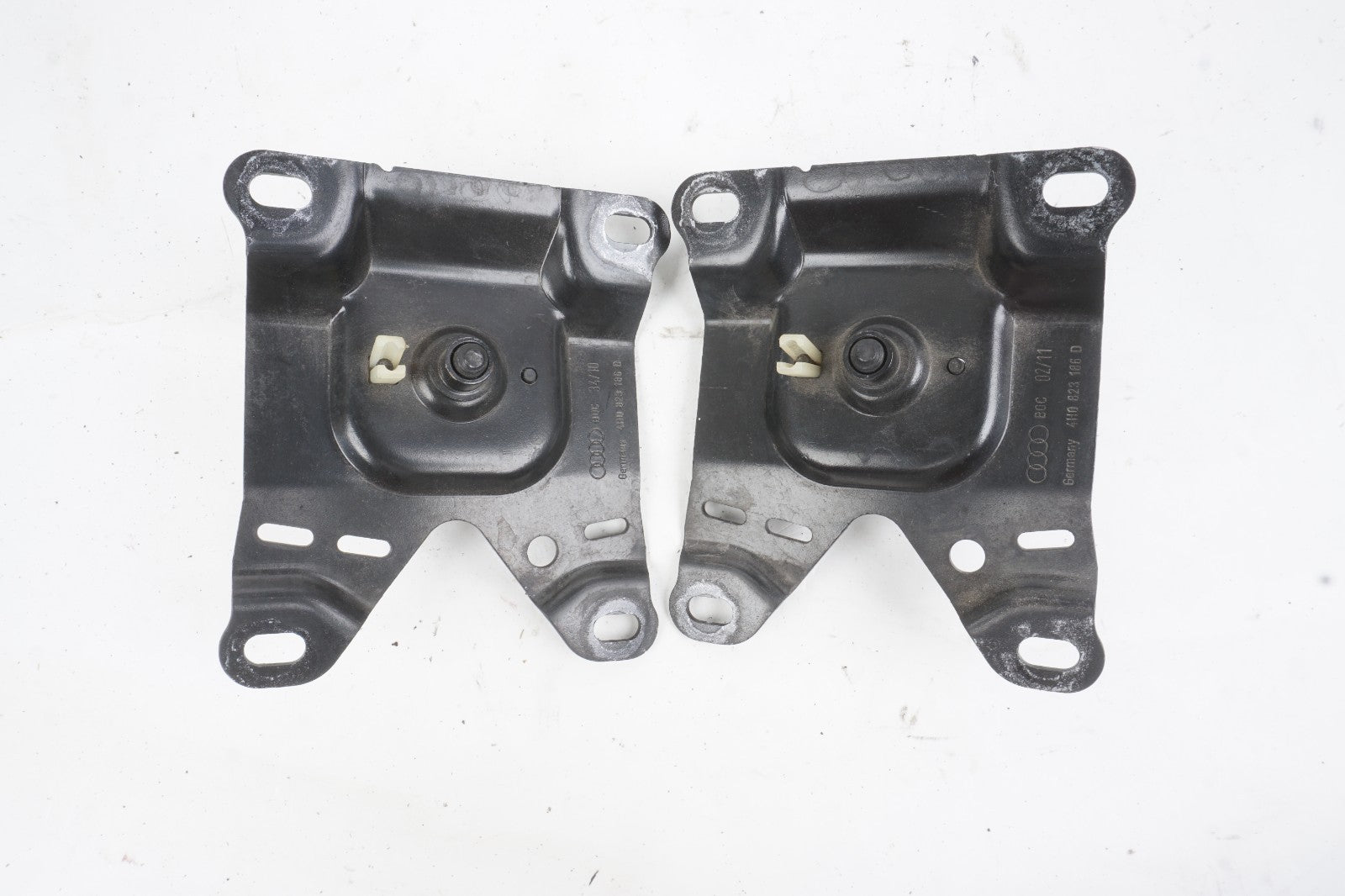 2011-2018 Audi A8 A8L Hood Bonnet Lock Latch Striker Set 4H0823186D OEM