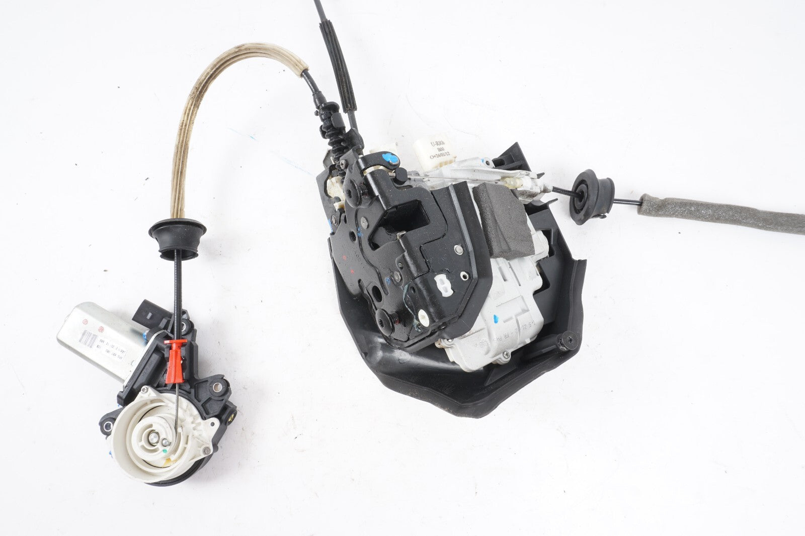 11-17 AUDI A8L FRONT RIGHT PASSENGER SIDE DOOR LOCK ACTUATOR & ASSIST MOTOR OEM