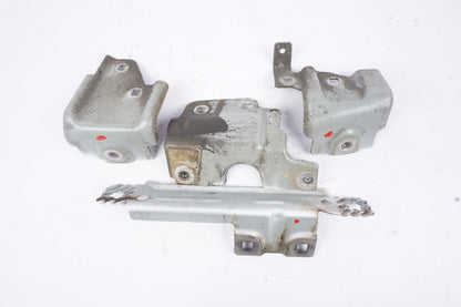 15-20 MERCEDES S560 S550 W222 FRONT LEFT FENDER MOUNT SUPPORT BRACKET OEM  SET