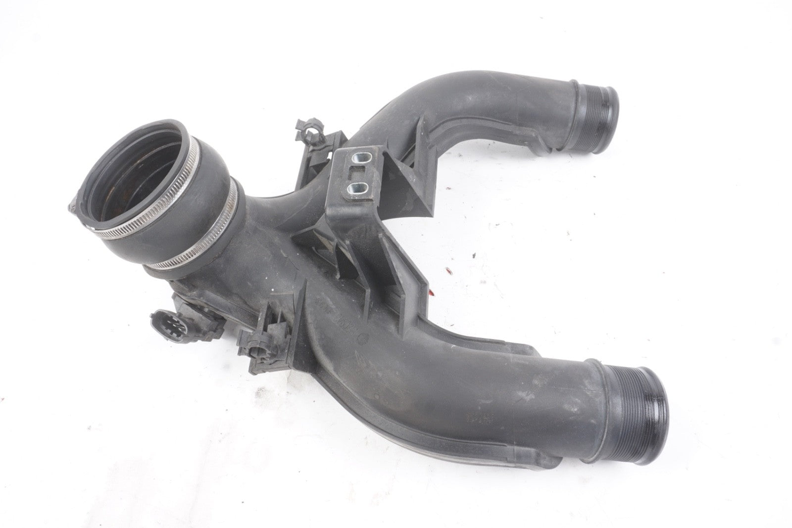 2014 - 2020 Maserati Ghibli 3.0L Engine Air Intake Duct Tube Hose OEM