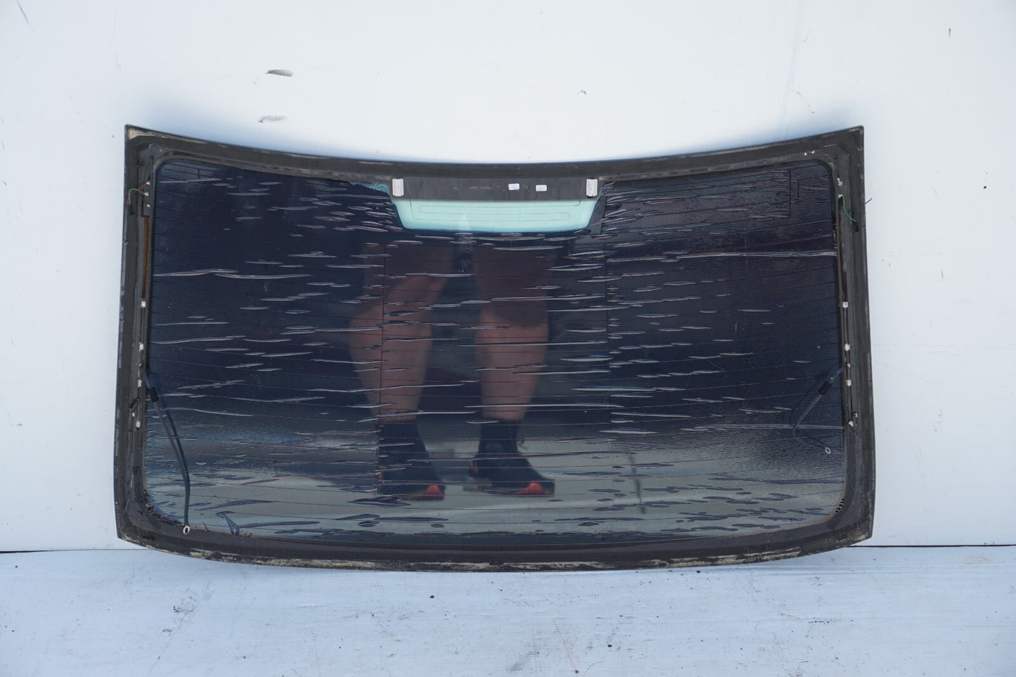 2011 - 2014 AUDI A8L REAR BACK WINDOW GLASS OEM