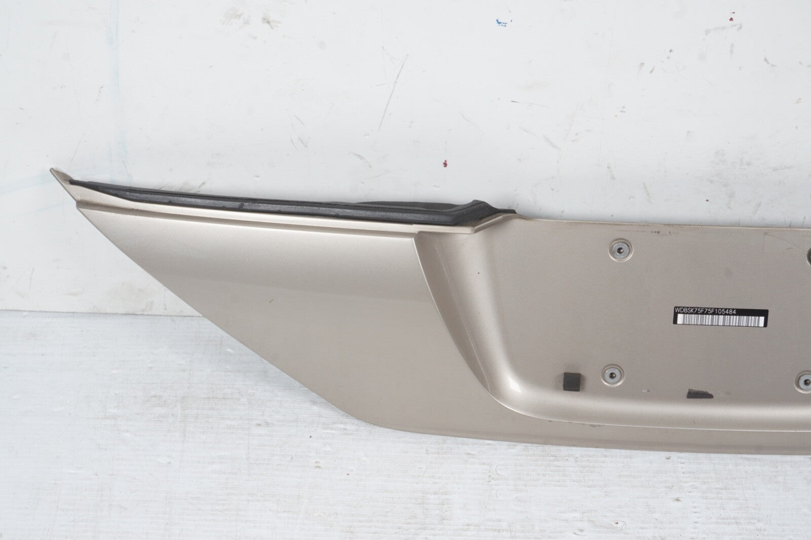 03-12 Mercedes R230 SL500 SL550 SL55 AMG Trunk Lid License Plate Holder OEM