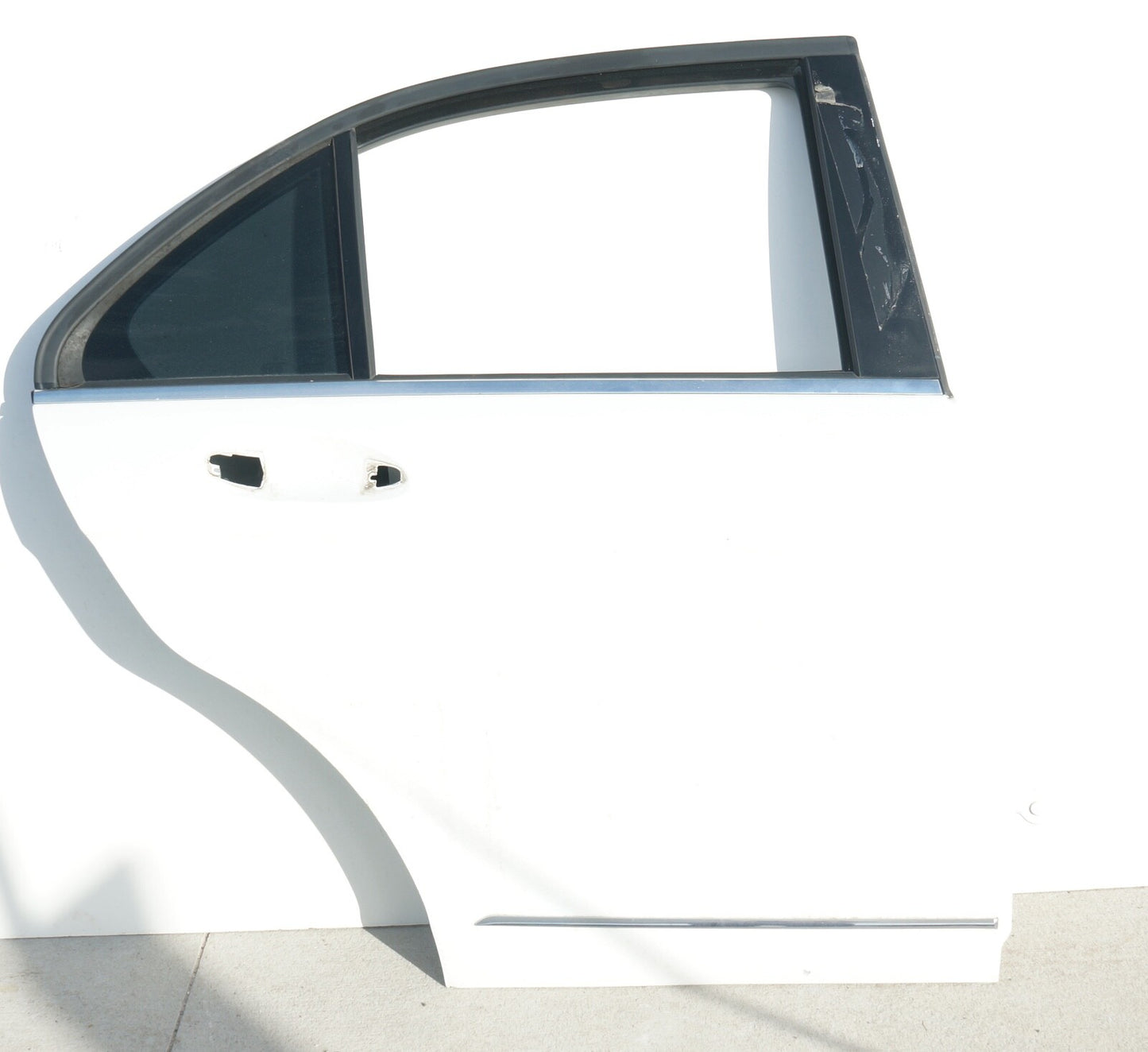 2008 - 2014 MERCEDES-BENZ C300 C250 C350 W204 REAR RIGHT DOOR SHELL OEM