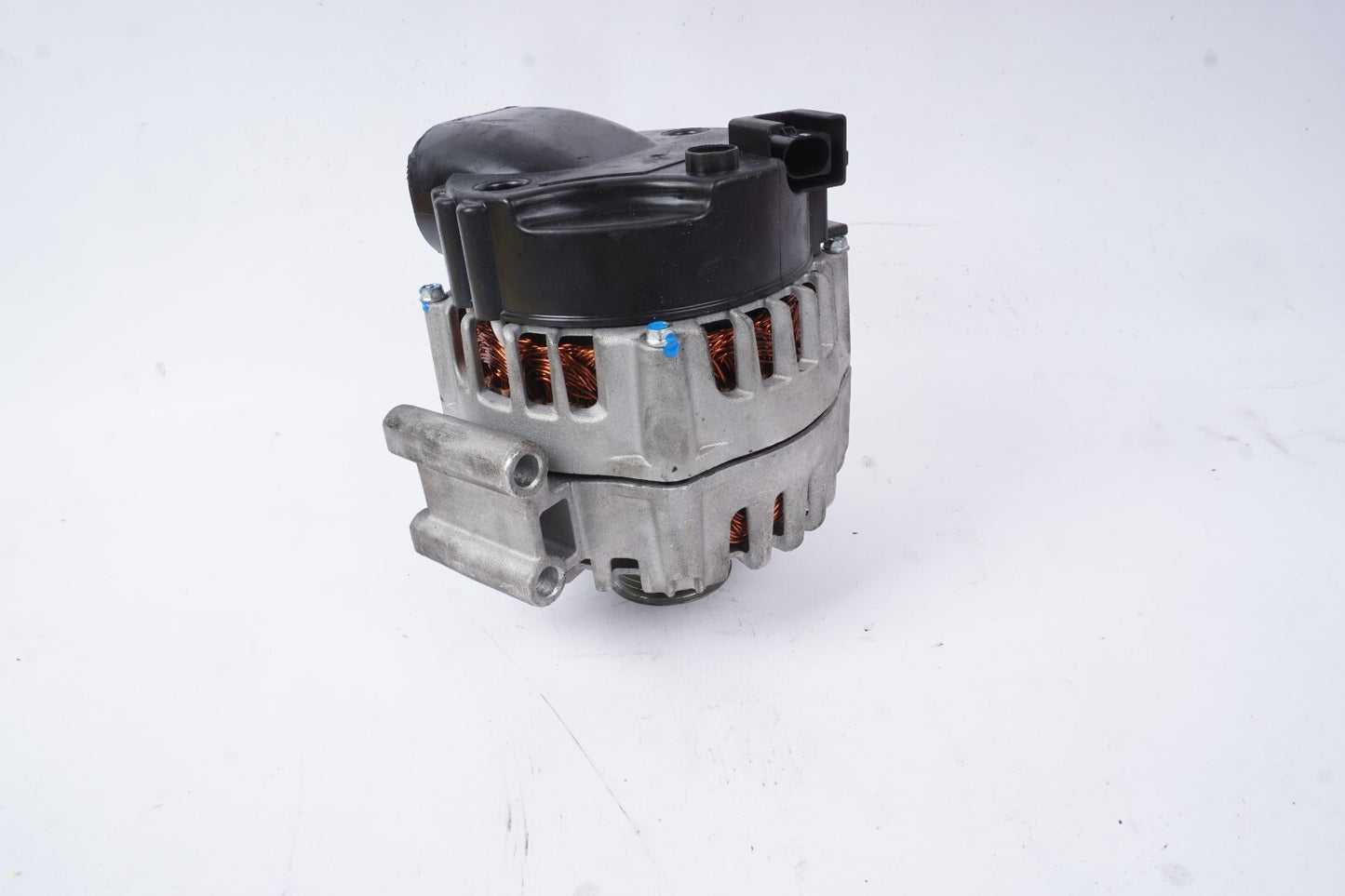 2012 - 2016 BMW 650i 550i 750i 4.4l Alternator