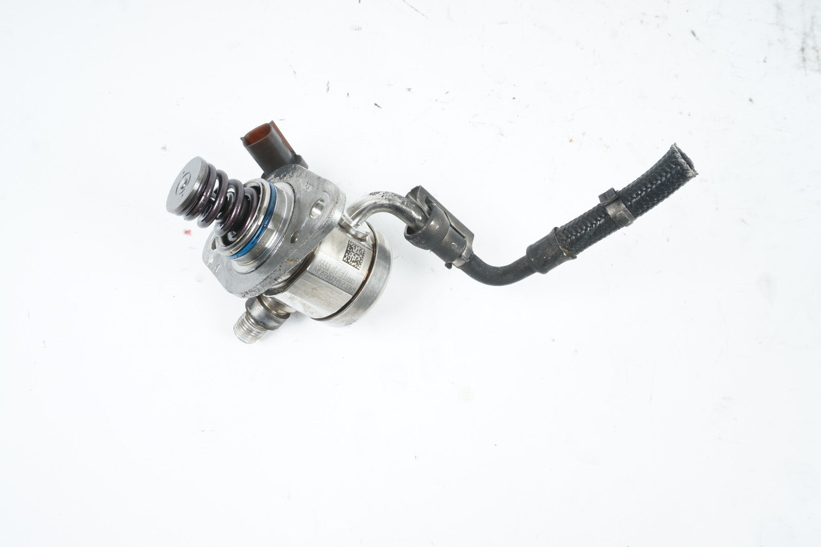 2020-2022 CADILLAC CT5 CT4 2.0L  HIGH PRESSURE FUEL PUMP 55513731 OEM