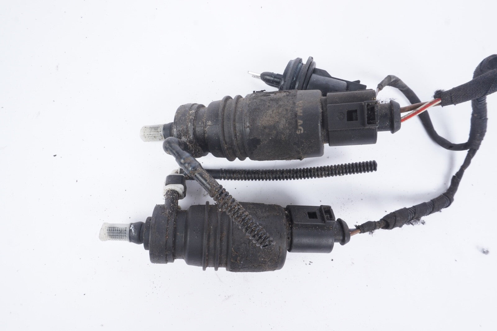 2004 - 2010 AUDI A8 Windshield Washer Pump Motor Set of Two