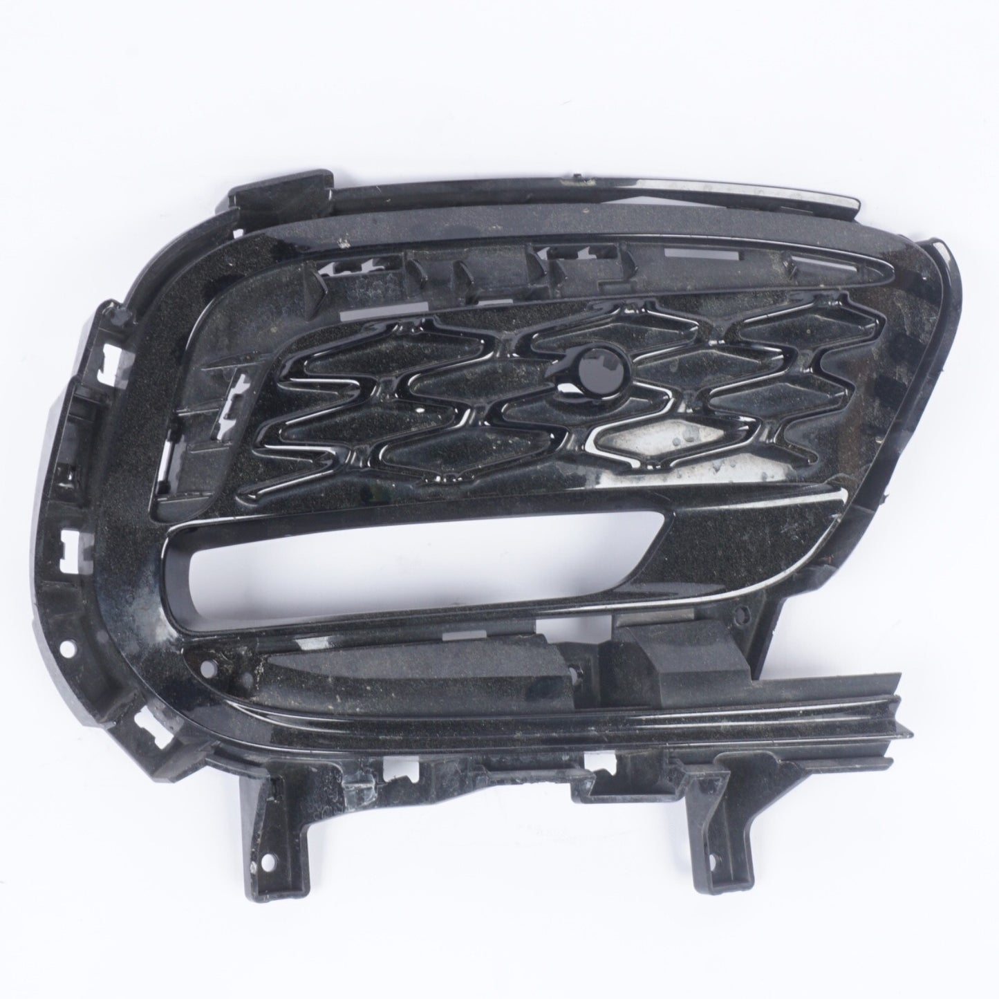 2021 - 2025 CHRYSLER PACIFICA RIGHT FOG LAMP BEZEL PN:6WF68TRMAC OEM