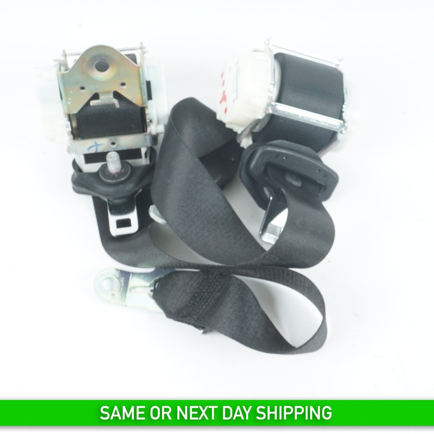 2012 - 2018 BMW 650i 640i REAR LEFT DRIVER SIDE SEAT BELT RETRACTOR OEM