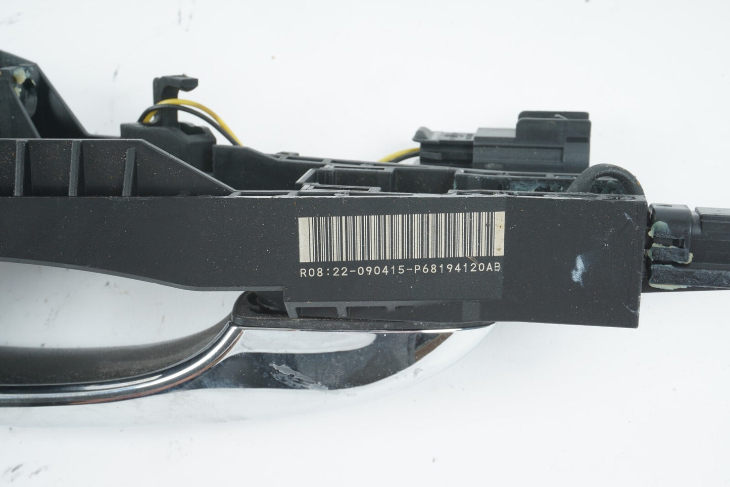 14 - 20 MASERATI QUATTROPORTE FRONT RIGHT PASS SIDE EXTERIOR DOOR HANDLE OEM