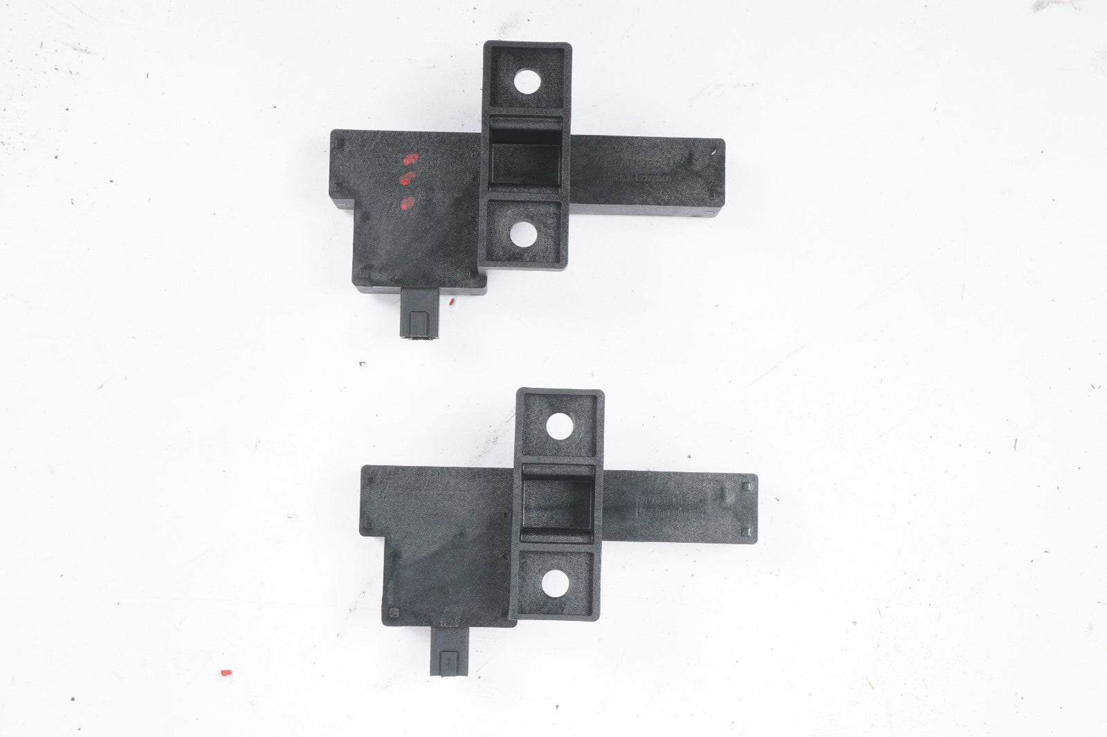 2011 - 2017 Audi A8L A8 Keyless Access Entry Antenna 8K0907247  OEM