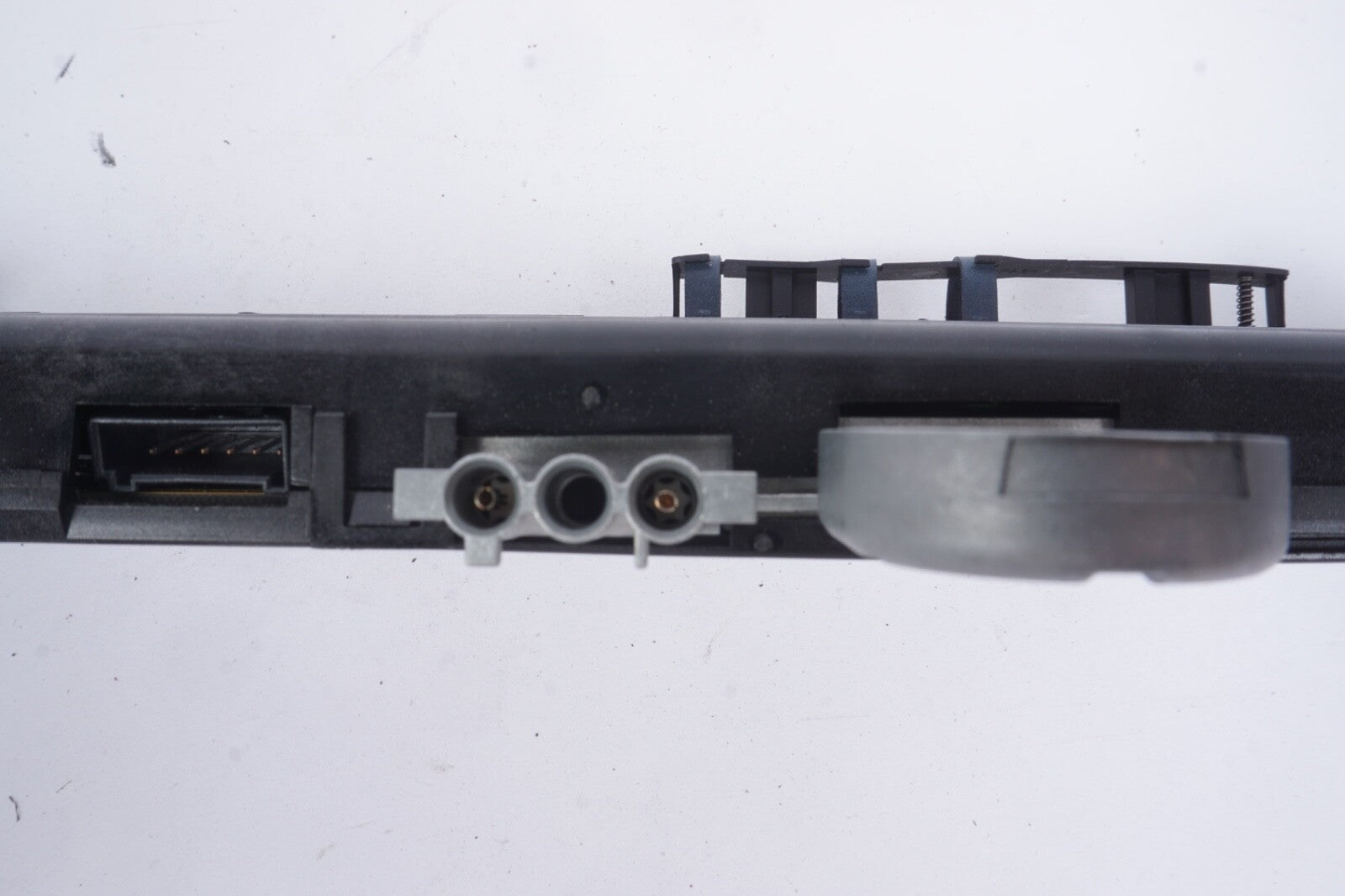 07-13 Mercedes W221 S550 S63 AMG Rear Roof Antenna Amplifier Amp 2218704789 OEM