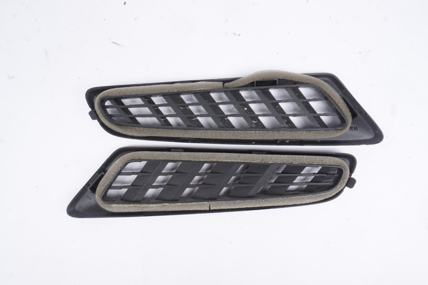 18 19 20 21 22 HONDA ODYSSEY DASH DEFROSTER AIR VENT PAIR OEM
