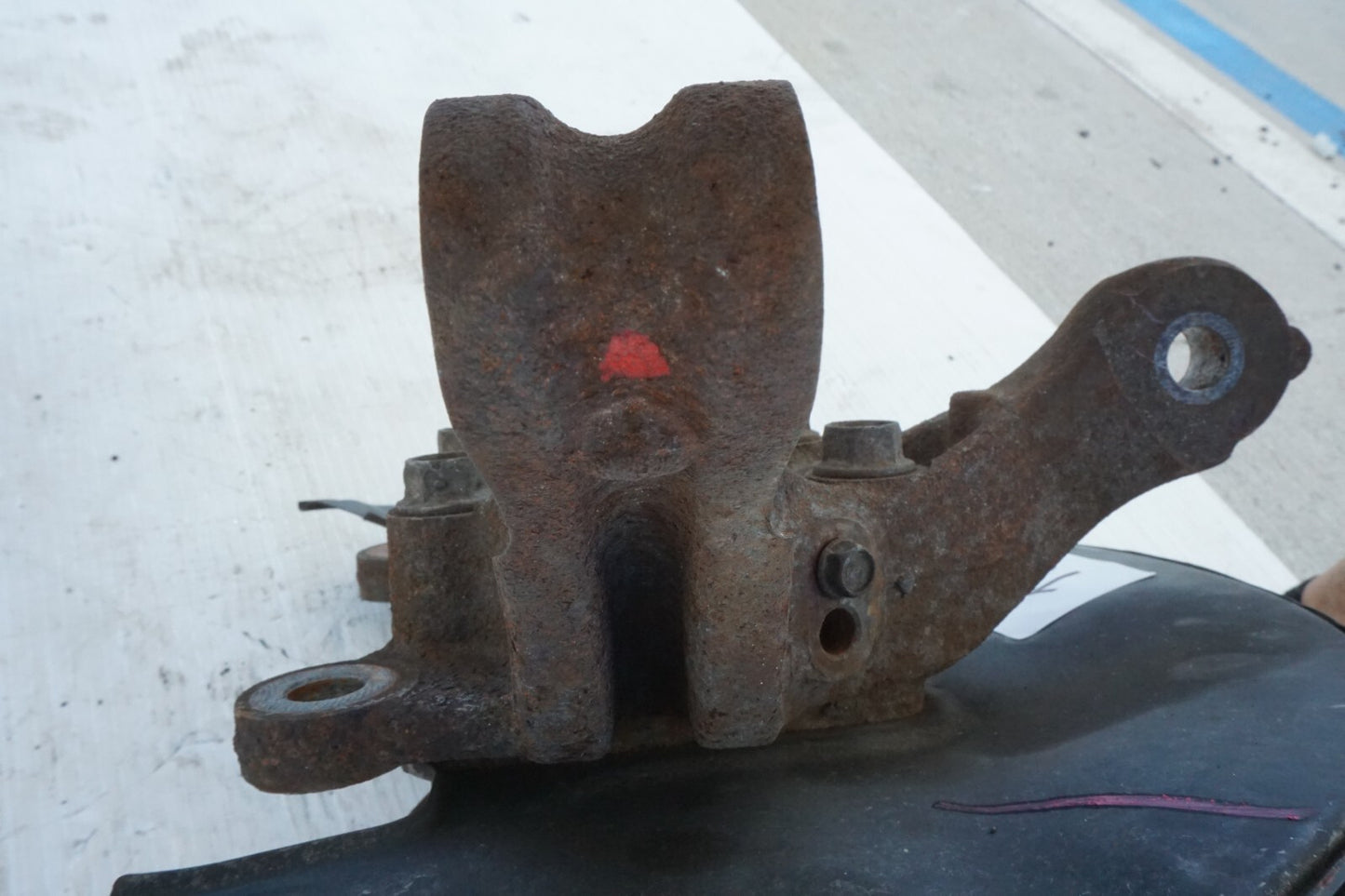 2011 - 2017 HONDA ODYSSEY FRONT SPINDLE KNUCKLE WHEEL HUB LEFT DRIVER SIDE OEM