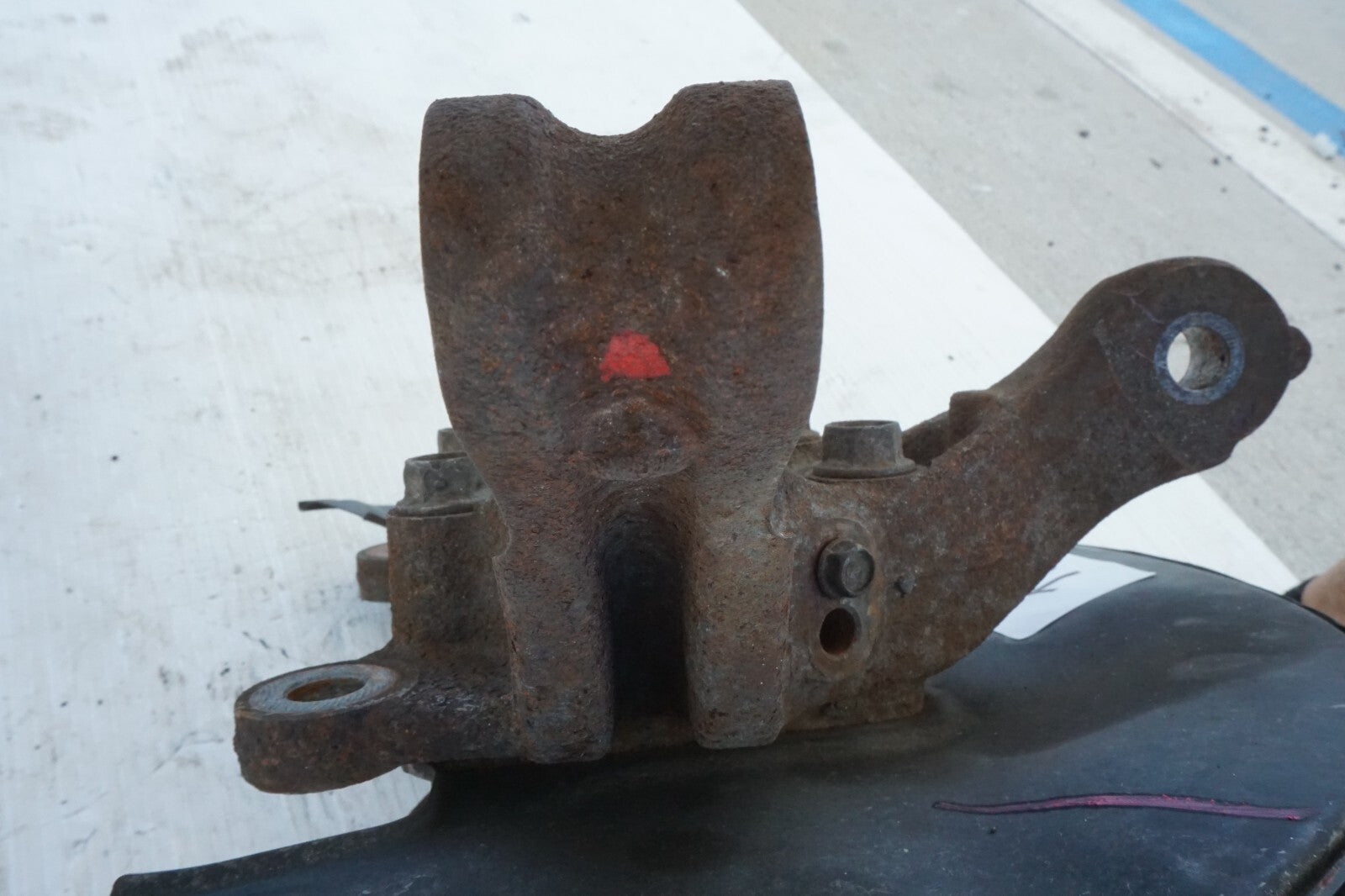 2011 - 2017 HONDA ODYSSEY FRONT SPINDLE KNUCKLE WHEEL HUB LEFT DRIVER SIDE OEM