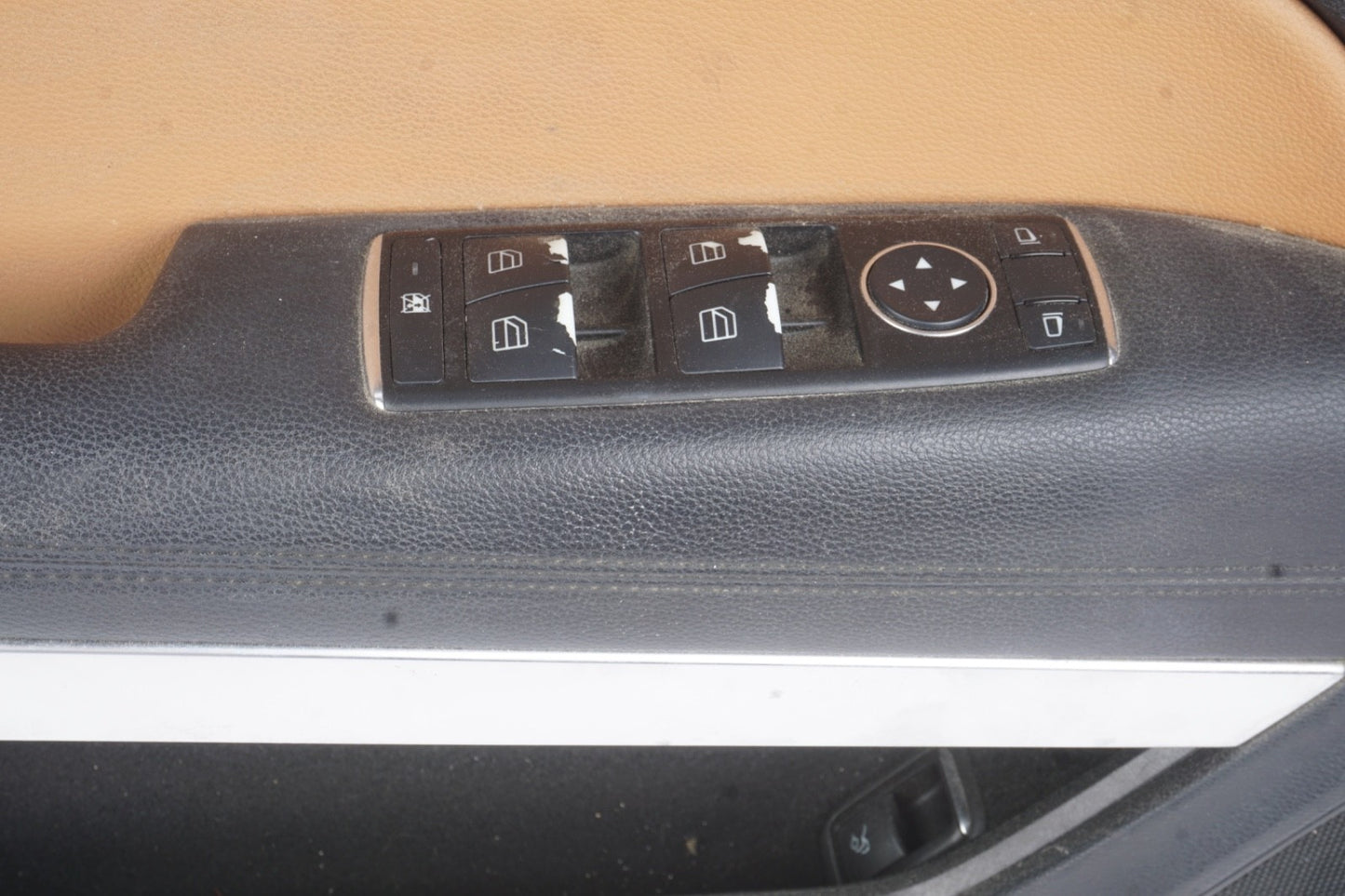 2011 - 2013 Mercedes W207 E550 E350 Convertible Left Interior Door Panel OEM