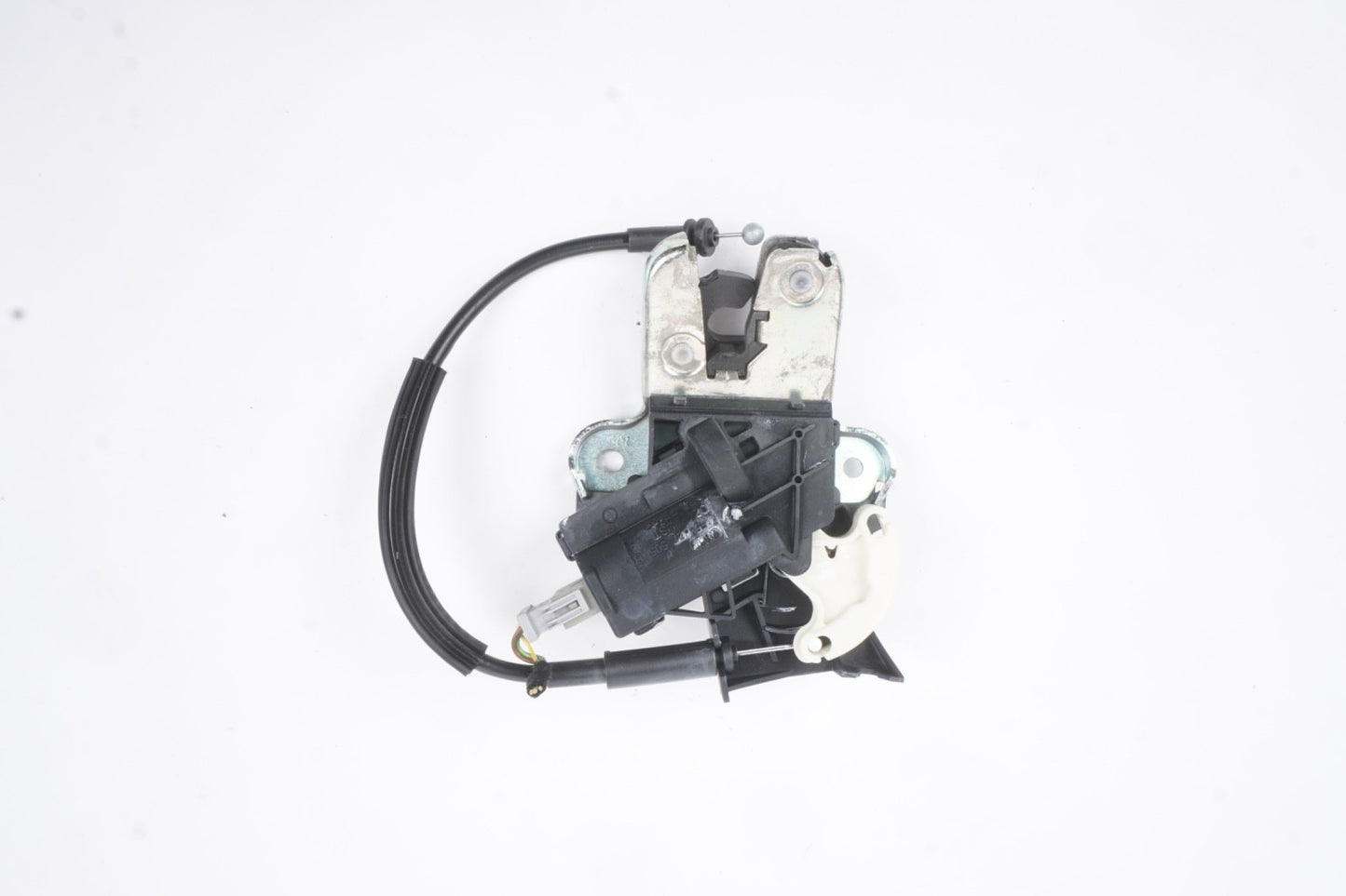 2006 - 2011 Audi A6 Rear Tailgate Trunk Lid Lock Latch Actuator OEM
