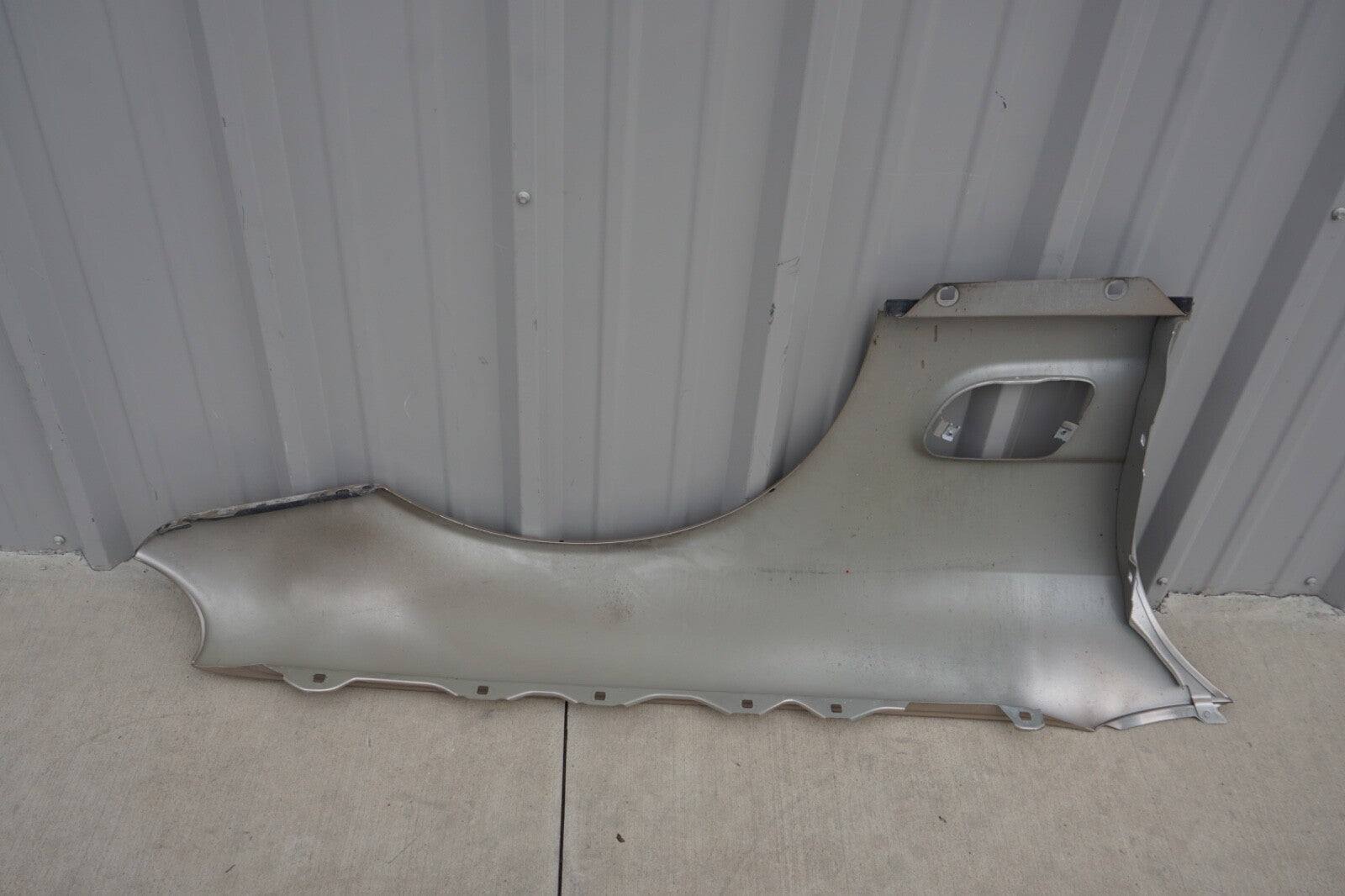 03-08 Mercedes R230 SL500 SL55 AMG SL500 Fender Front Left Driver Side OEM