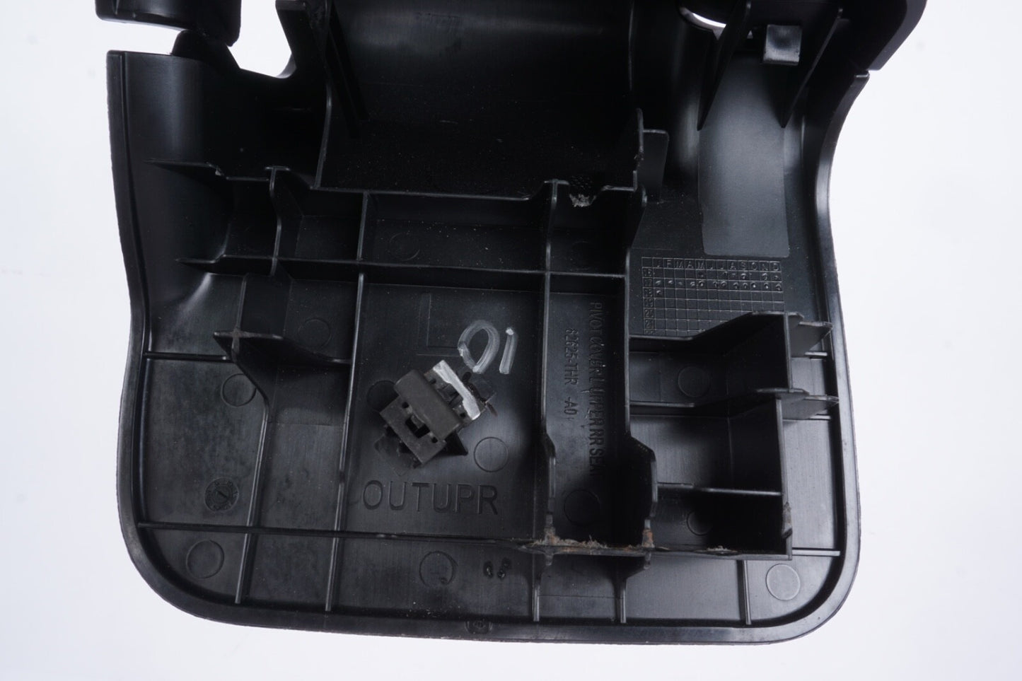 2018 - 2025 HONDA ODYSSEY REAR 3RD ROW SEAT TRACK TRIM COVER PANEL SET OF 2 OEM