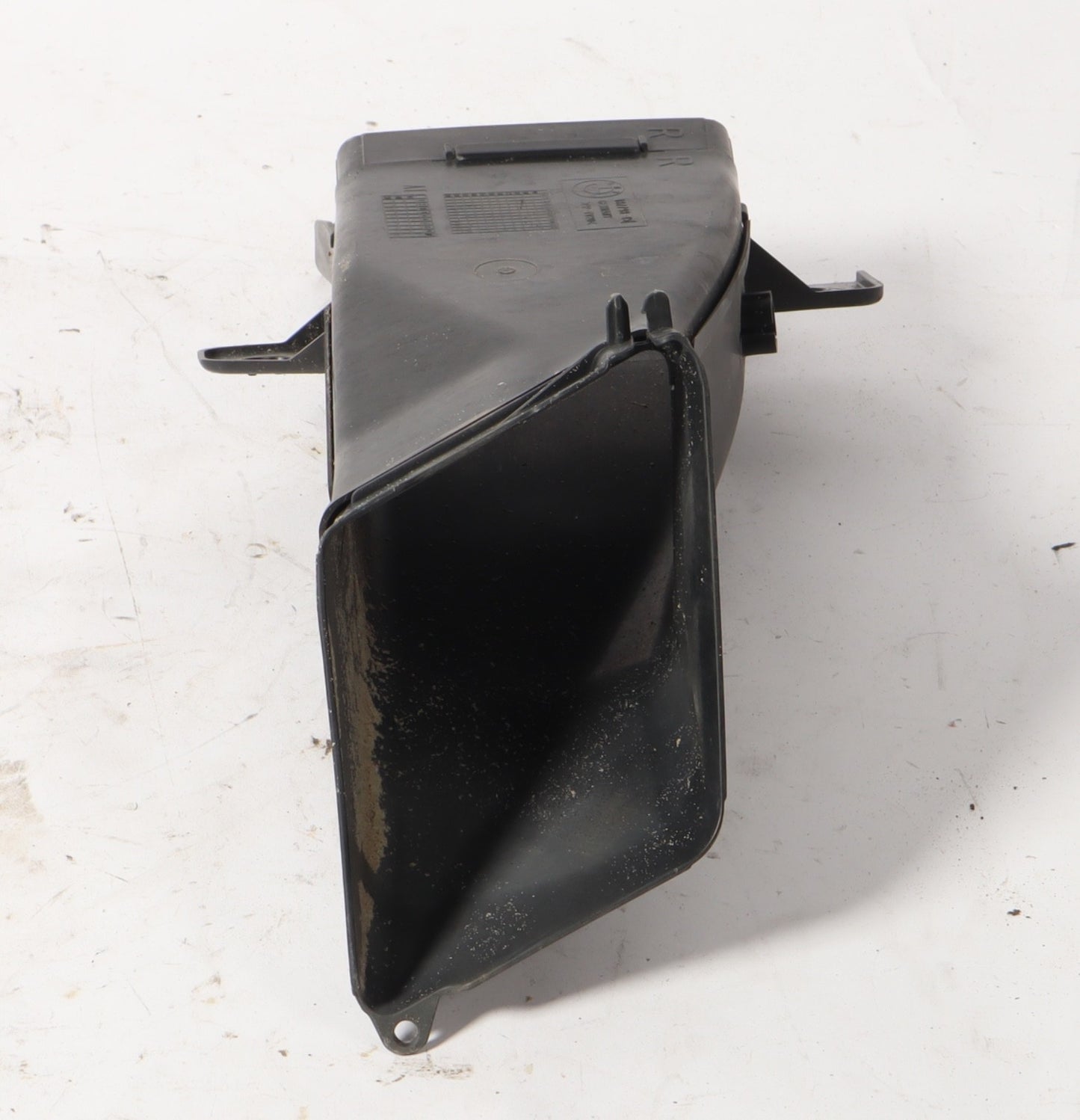 2012-2019 BMW 640I Gran Coupe Passenger Right Front Intake Air Duct 187798
