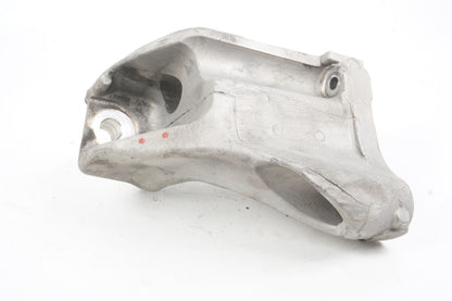 2018 - 2025 ALFA ROMEO STELVIO 2.0L RWD ENGINE RIGHT MOUNT BRACKET OEM 50537064