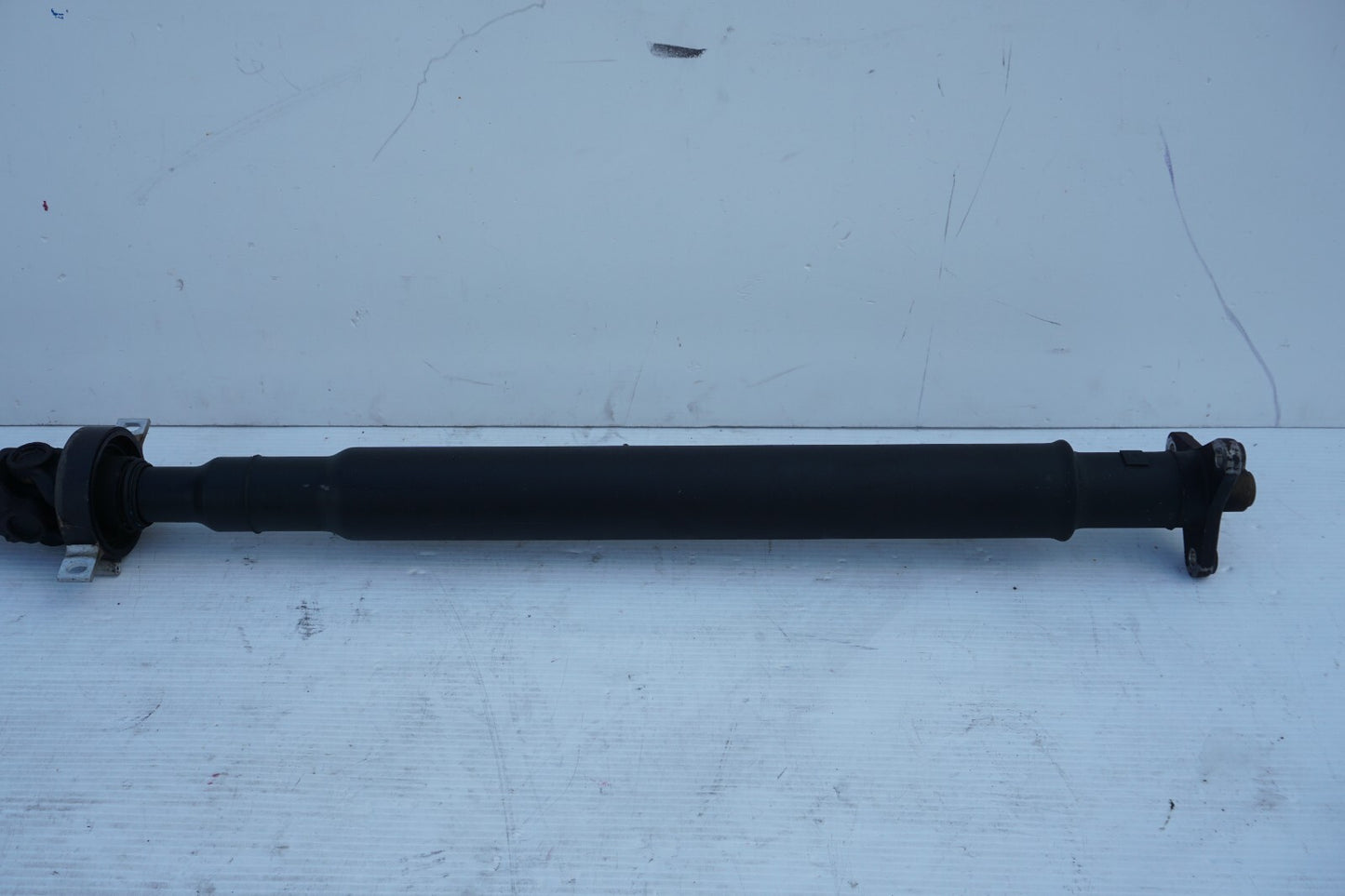 2010-2016 BMW 550I GT F07 REAR DRIVESHAFT 7562825-15 OEM
