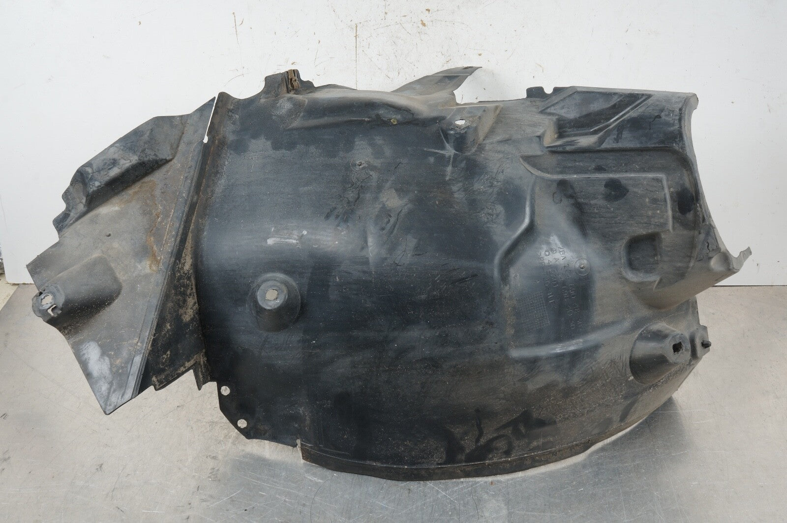 2012-2015 MERCEDES C250 C300 C350 FRONT RIGHT PASSENGER SIDE FENDER LINER