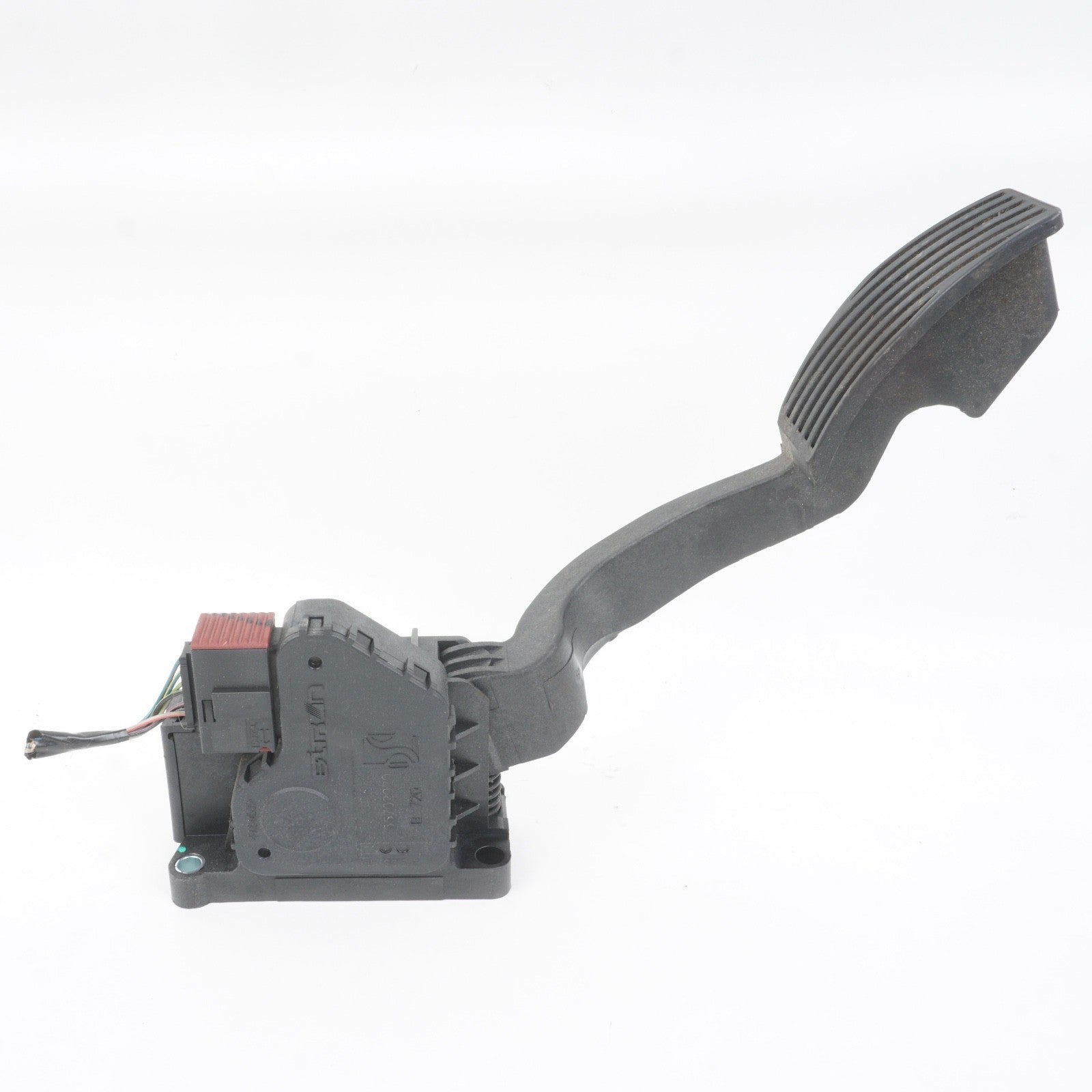 2014 - 2017 Fiat 500L Gas Pedal Accelerator 55702020 OEM