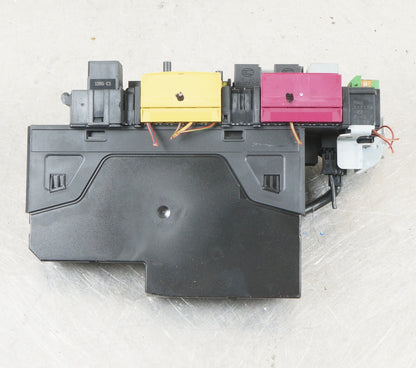 12-14 Mercedes W204 C350 C300 C250 Rear Fuse Relay Box 2049060105 OEM
