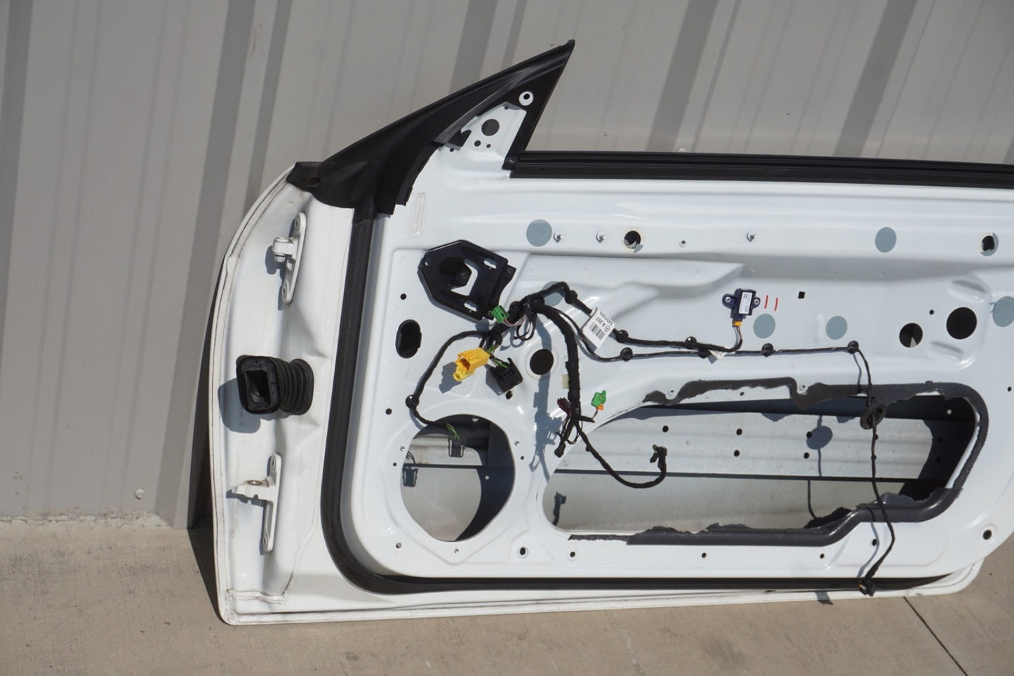2011 - 2017 Mercedes W207 E350 E550 Coupe Convertible Right Side Door Shell OEM