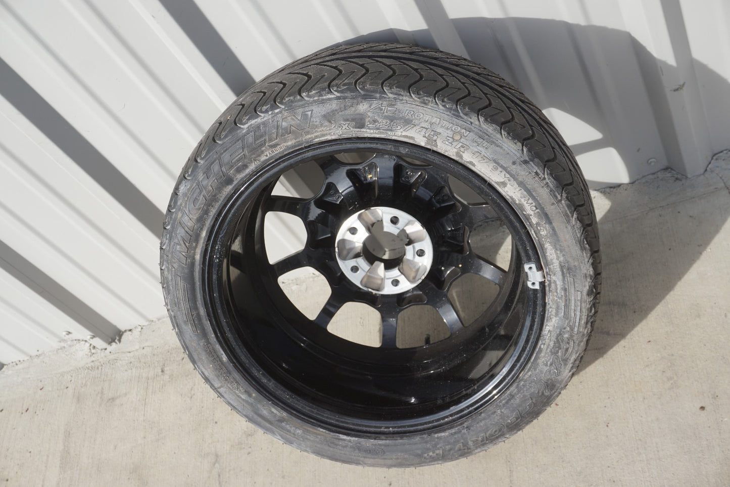 98-03 Mercedes W210 E430 CLK320 Emergency Spare Tire Wheel Rim R17 235 / 45 OEM