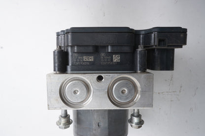 2014 - 2016 Maserati Quattroporte ABS Anti Lock Brake Pump Model OEM