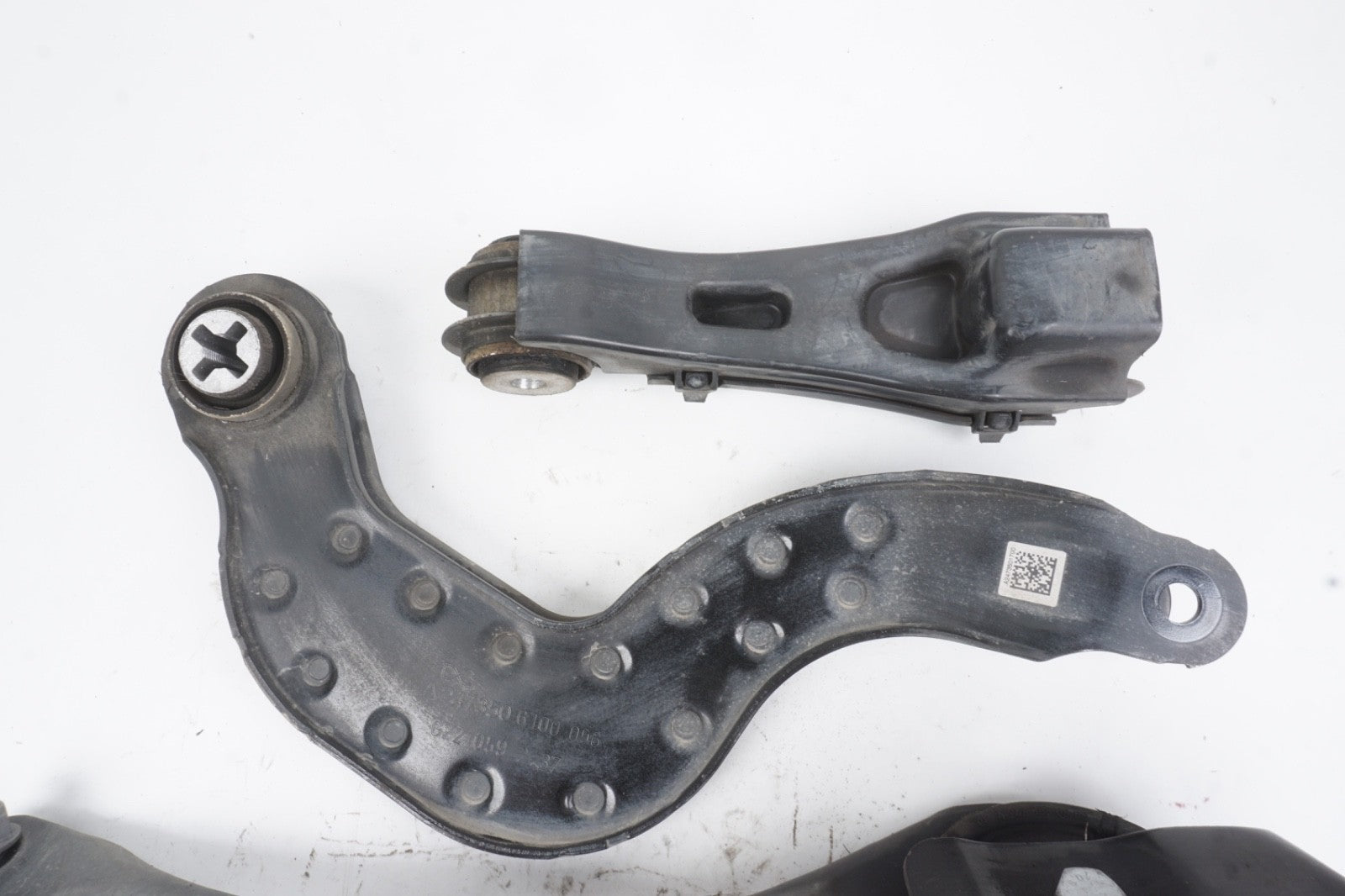 2022 - 24 MERCEDES GLB300 RH REAR RIGHT CONTROL ARM SUSPENSION SET OF 3