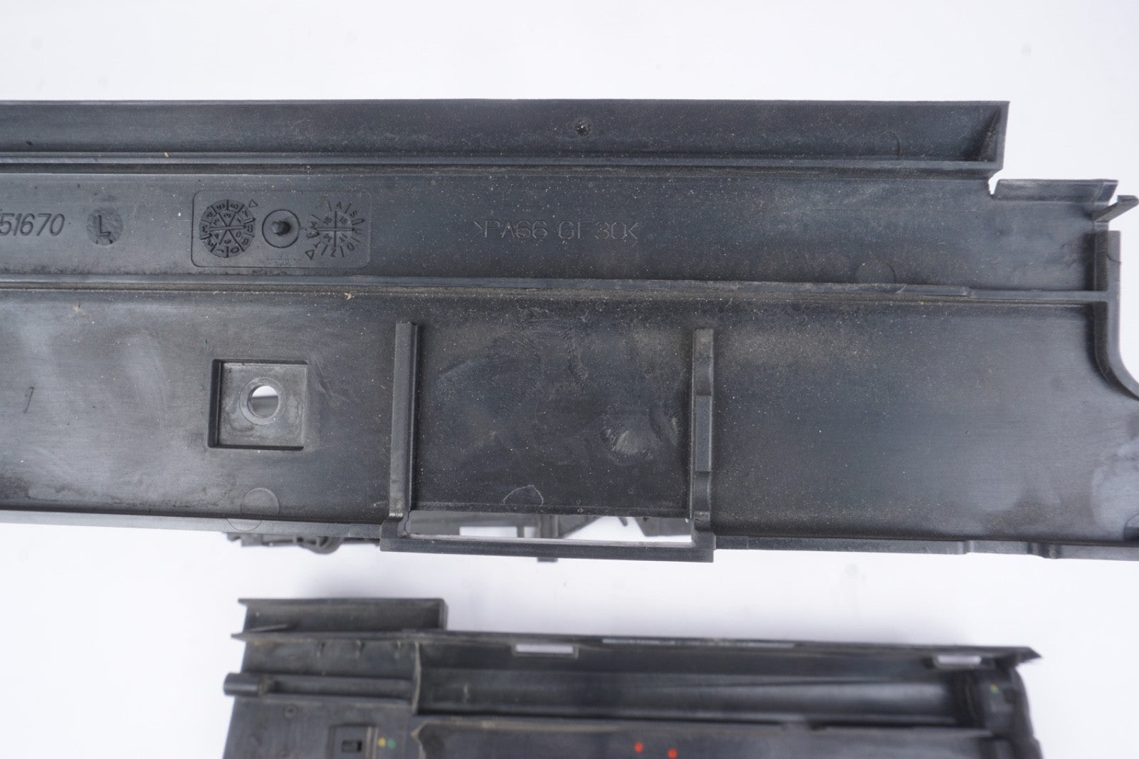 12-16 BMW 228I 328i 428I MAIN RADIATOR LEFT RIGHT UPPER FRAME MOUNT BRACKET SET