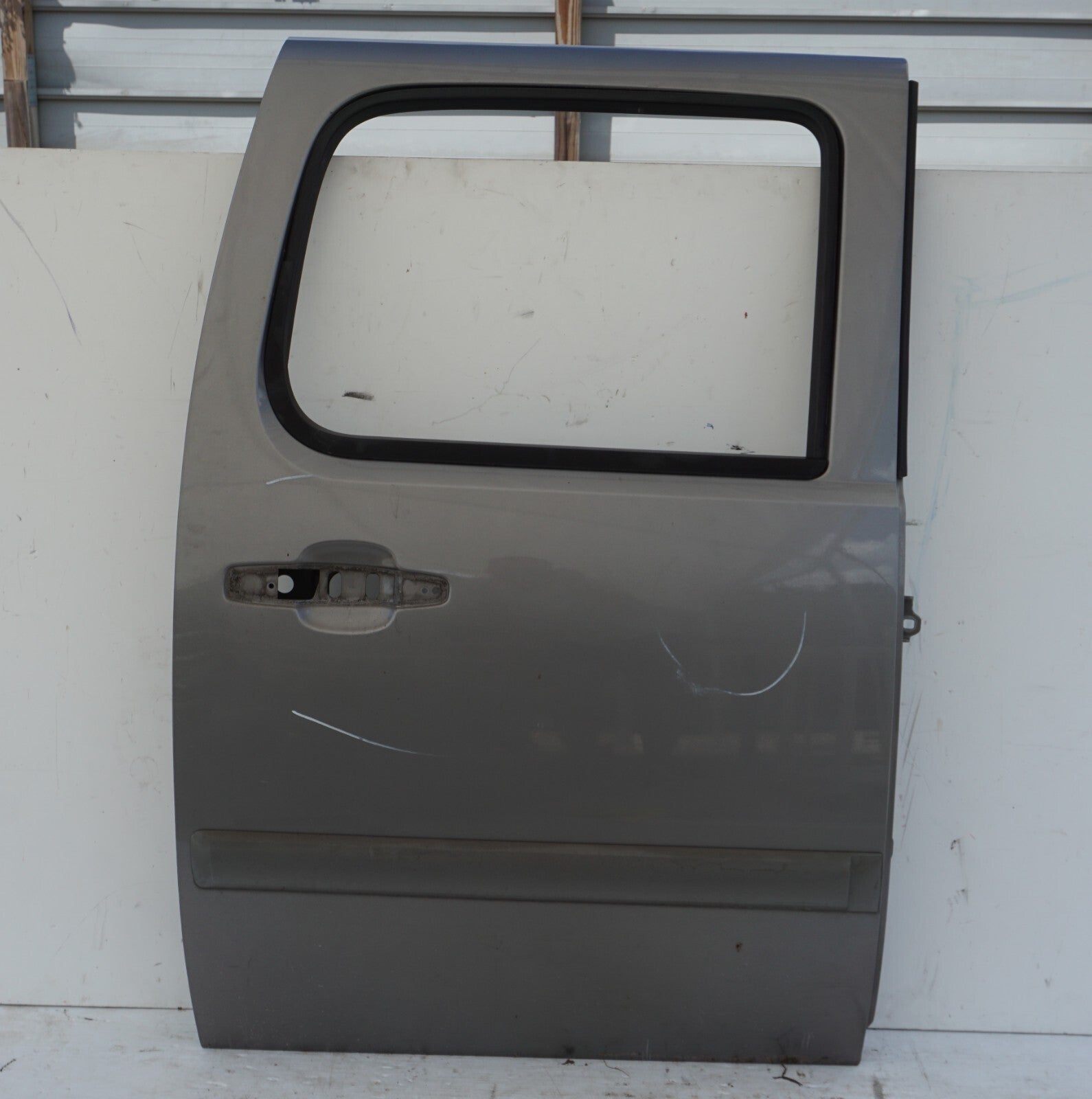 07-13 Chevy Suburban REAR DOOR SHELL RIGHT PASSENGER SIDE OEM