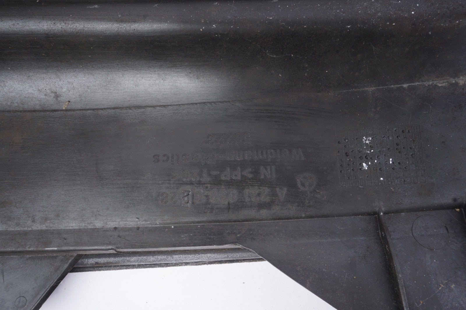 07-13 MERCEDES S550 W221 WINDSHIELD COWL PANEL BAFFLE WATER DRIP COVER OEM