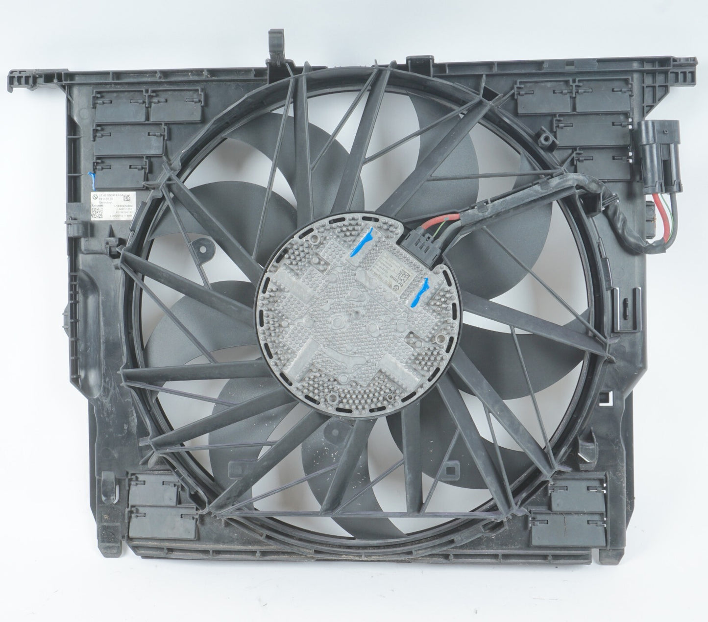 2012 - 2016 BMW 650i RADIATOR COOLING FAN OEM