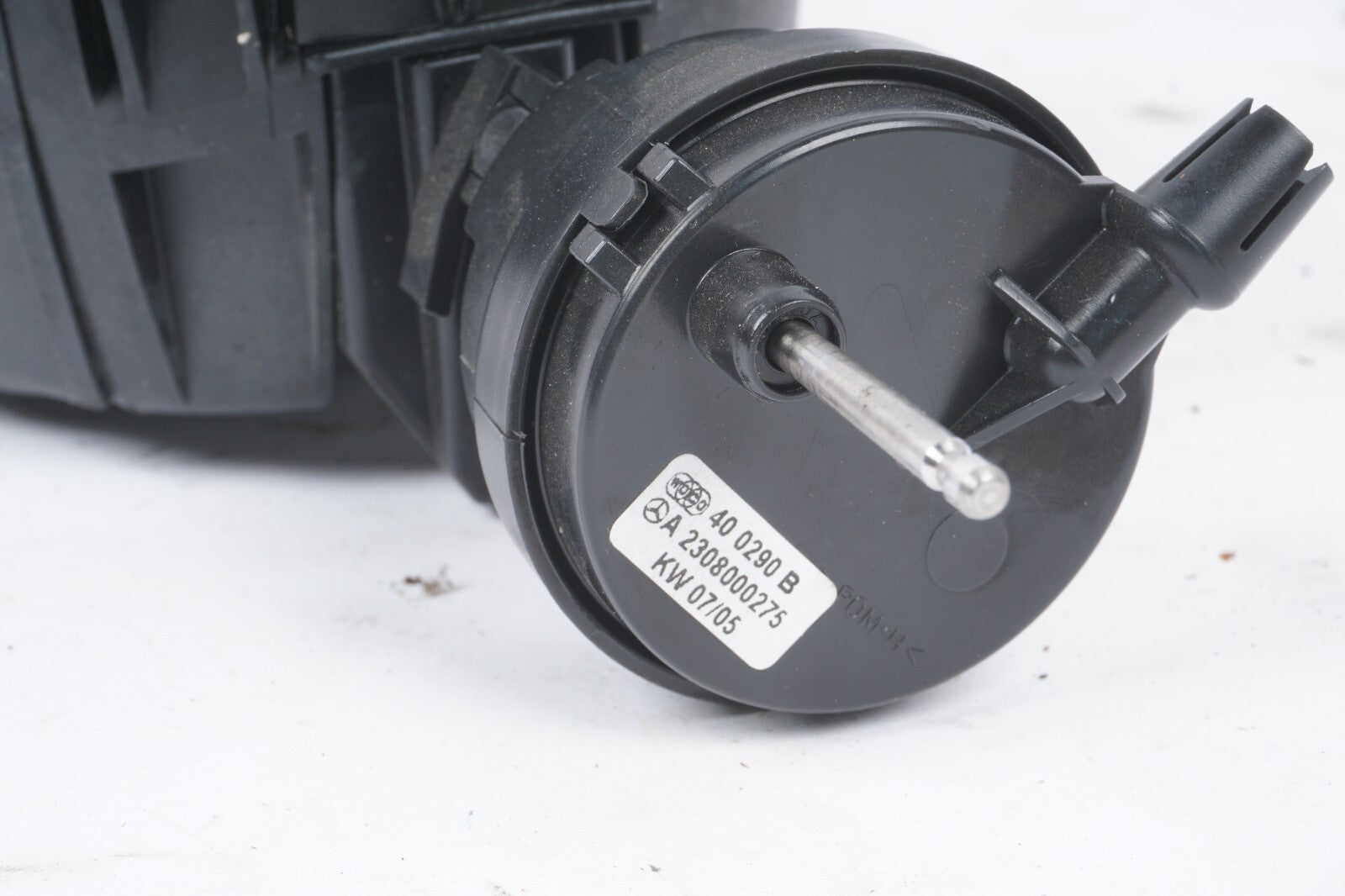 03-12 Mercedes R230 SL500 SL550 Gas Fuel Tank Filler Door  OEM