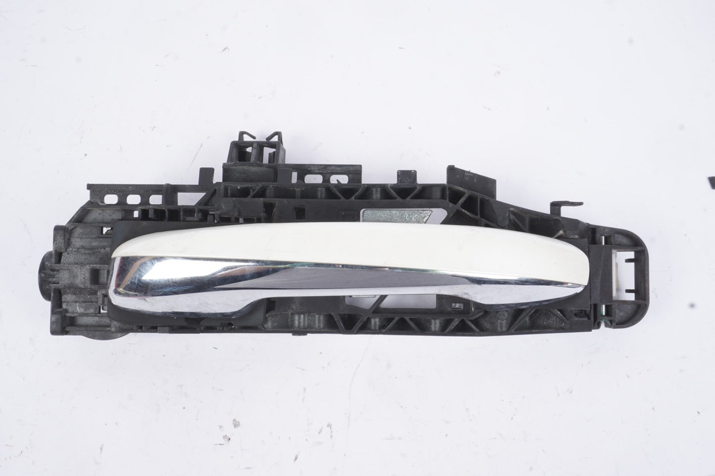 14-17 Mercedes W222 S550 Rear Left Side Exterior Door Handle Keyless Go OEM