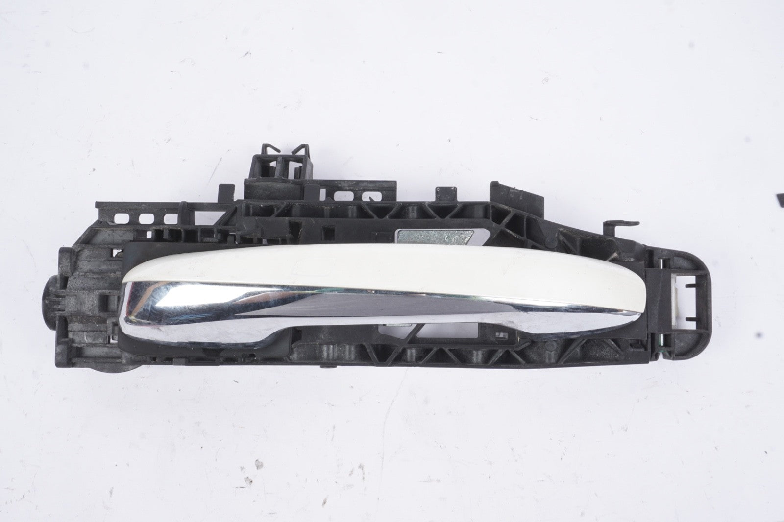 14-17 Mercedes W222 S550 Rear Left Side Exterior Door Handle Keyless Go OEM
