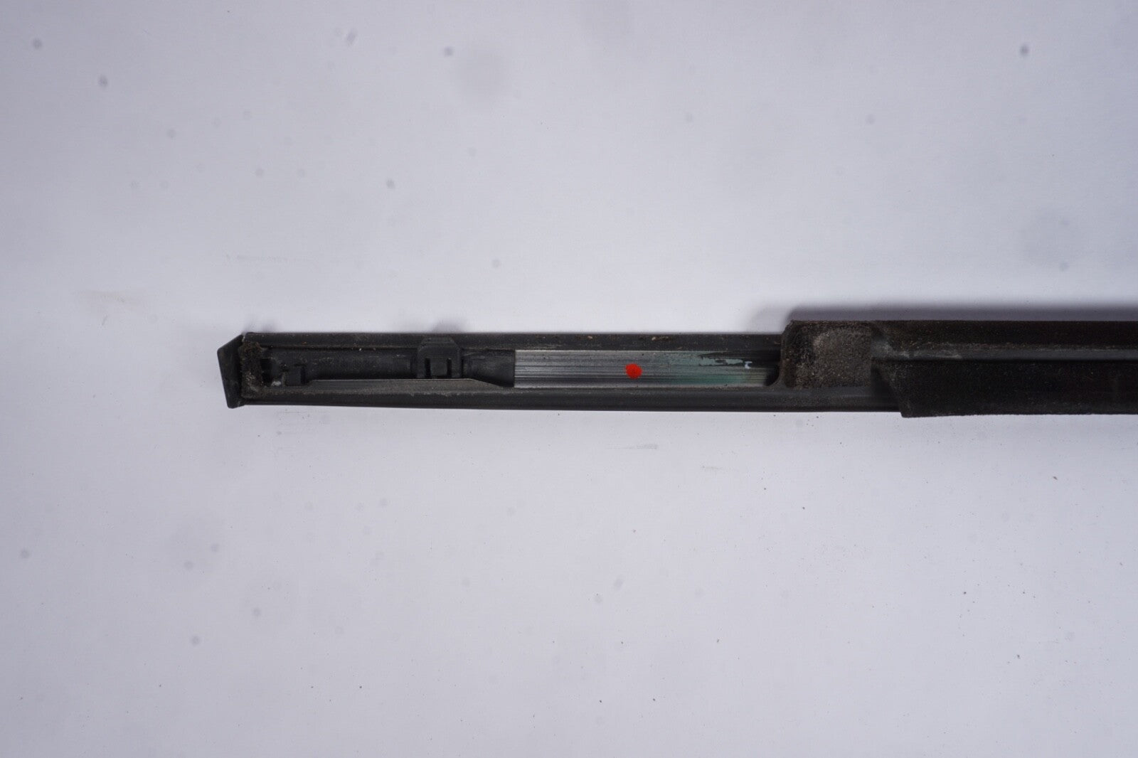 2018 - 2025 HONDA ODYSSEY FRONT LEFT DOOR WINDOW BELT WEATHERSTRIP MOLDING OEM