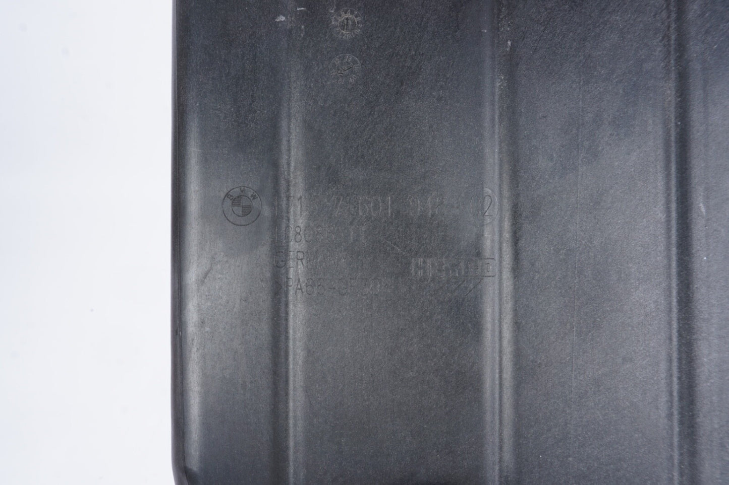 09 10 11 12 2012 BMW 750LI Coolant Reservoir OEM 7601948