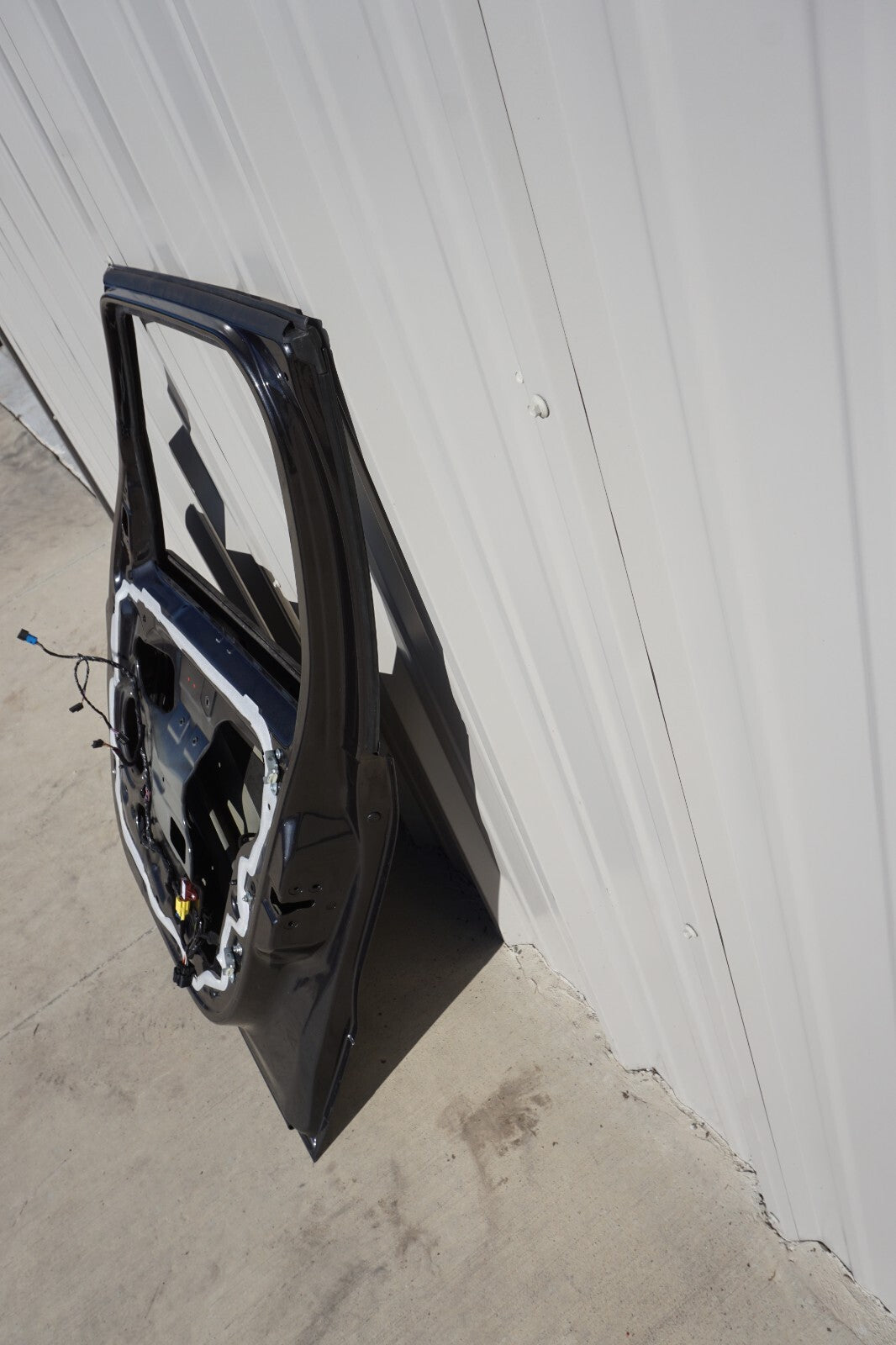 2014 - 2019 Fiat 500L Front Right Passenger Side Door Panel Trim OEM