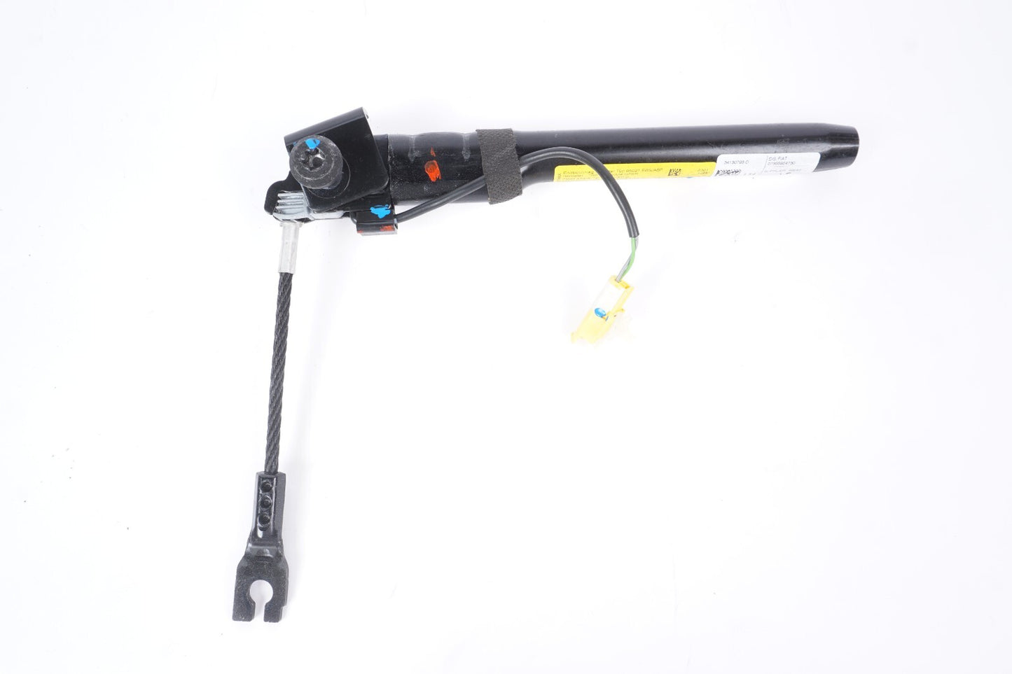 2014 - 2017 Fiat 500L Front Left Driver Seat Belt Pretensioner OEM