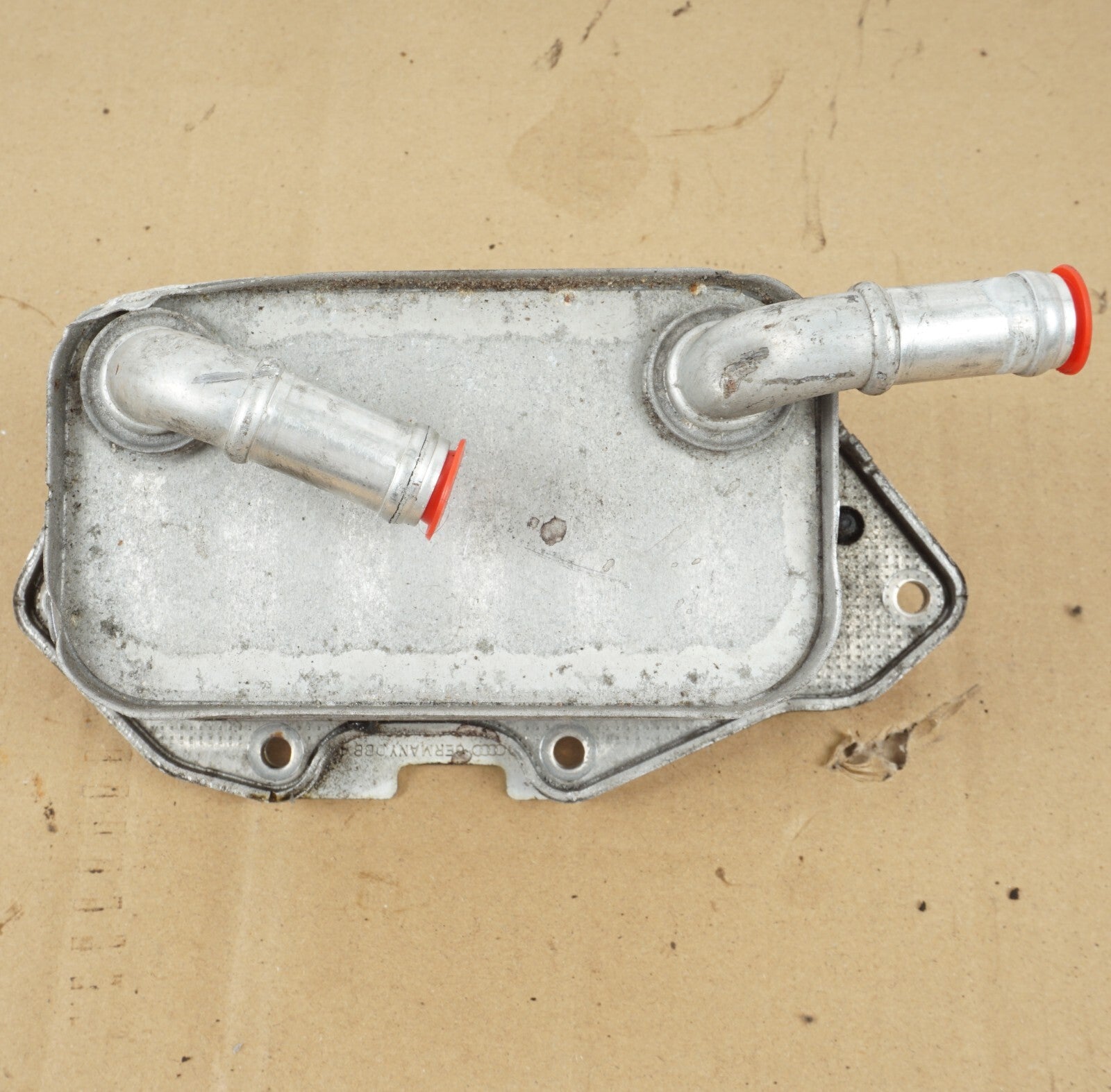 2012 - 2015 AUDI A7 3.0L ENGINE OIL COOLER HEAT EXCHANGER 06E117021G OEM