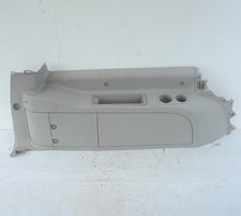 2007-2014 TAHOE YUKON SUBURBAN CADILLAC QUARTER PANEL TRIM LEFT DRIVER SIDE OEM