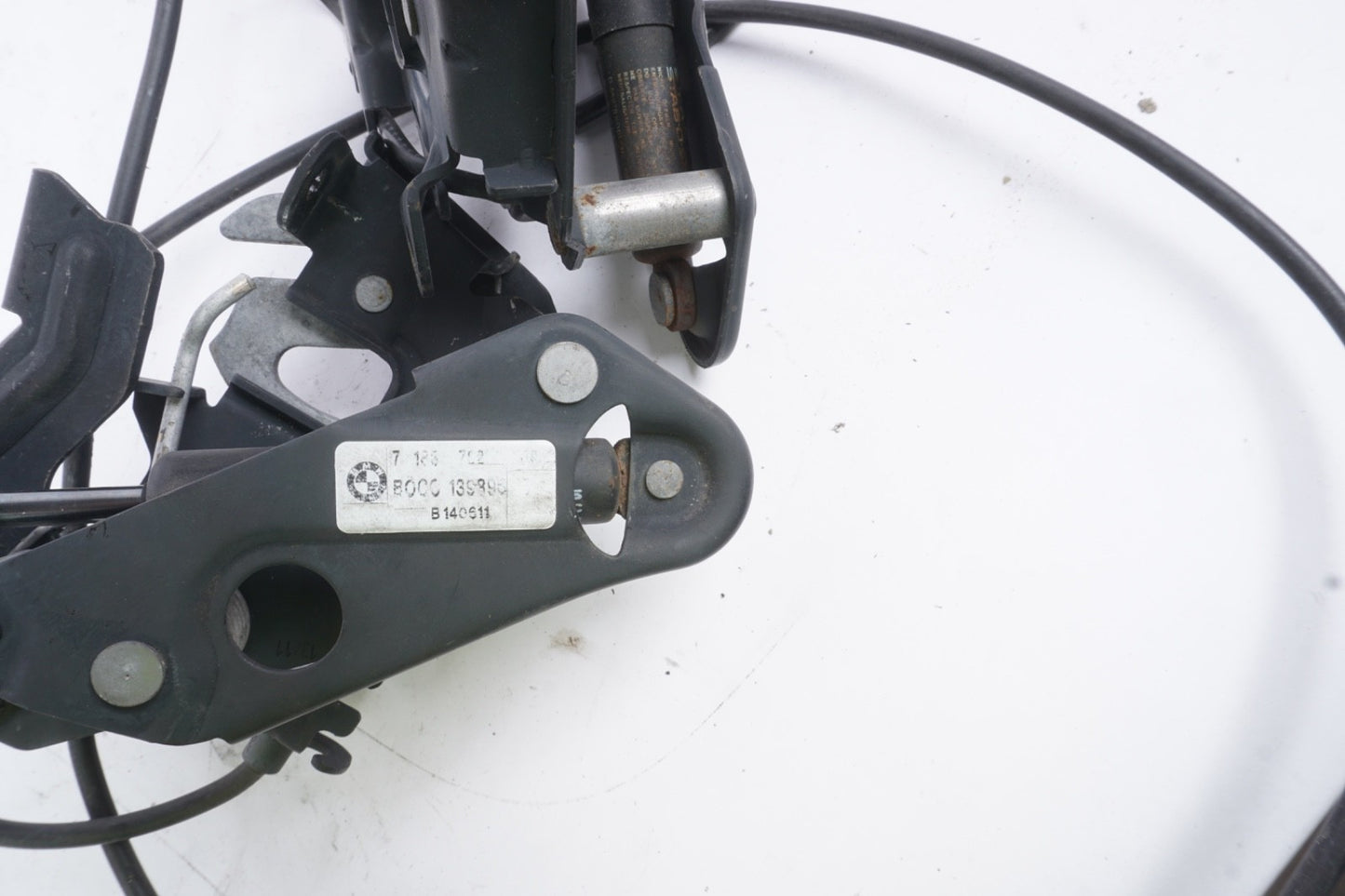 09-19 BMW F07 550i GT 740i M5 HOOD LATCH LOCK ACTUATOR SET LEFT RIGHT OEM